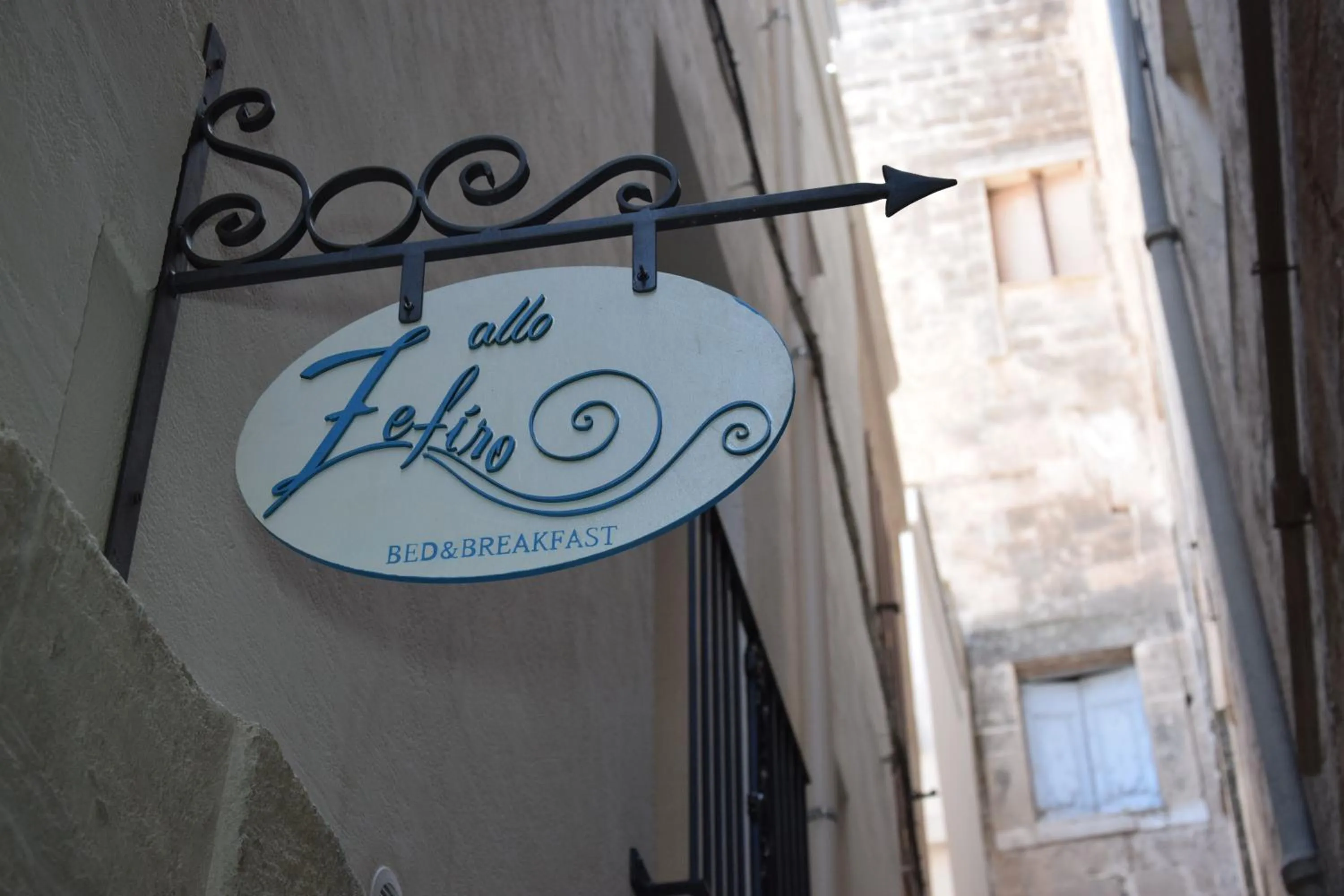 Facade/entrance in Allo Zefiro