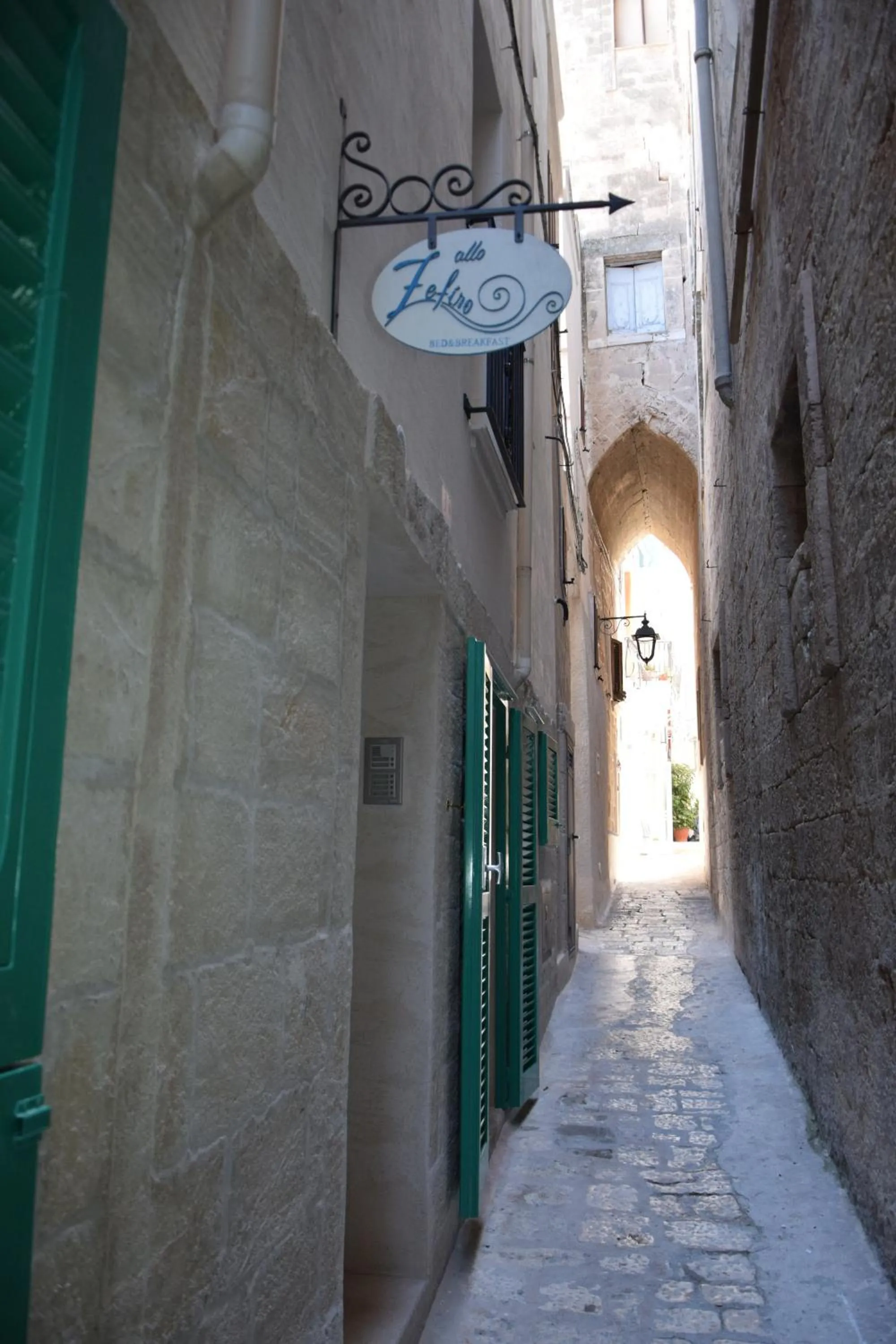 Facade/entrance in Allo Zefiro