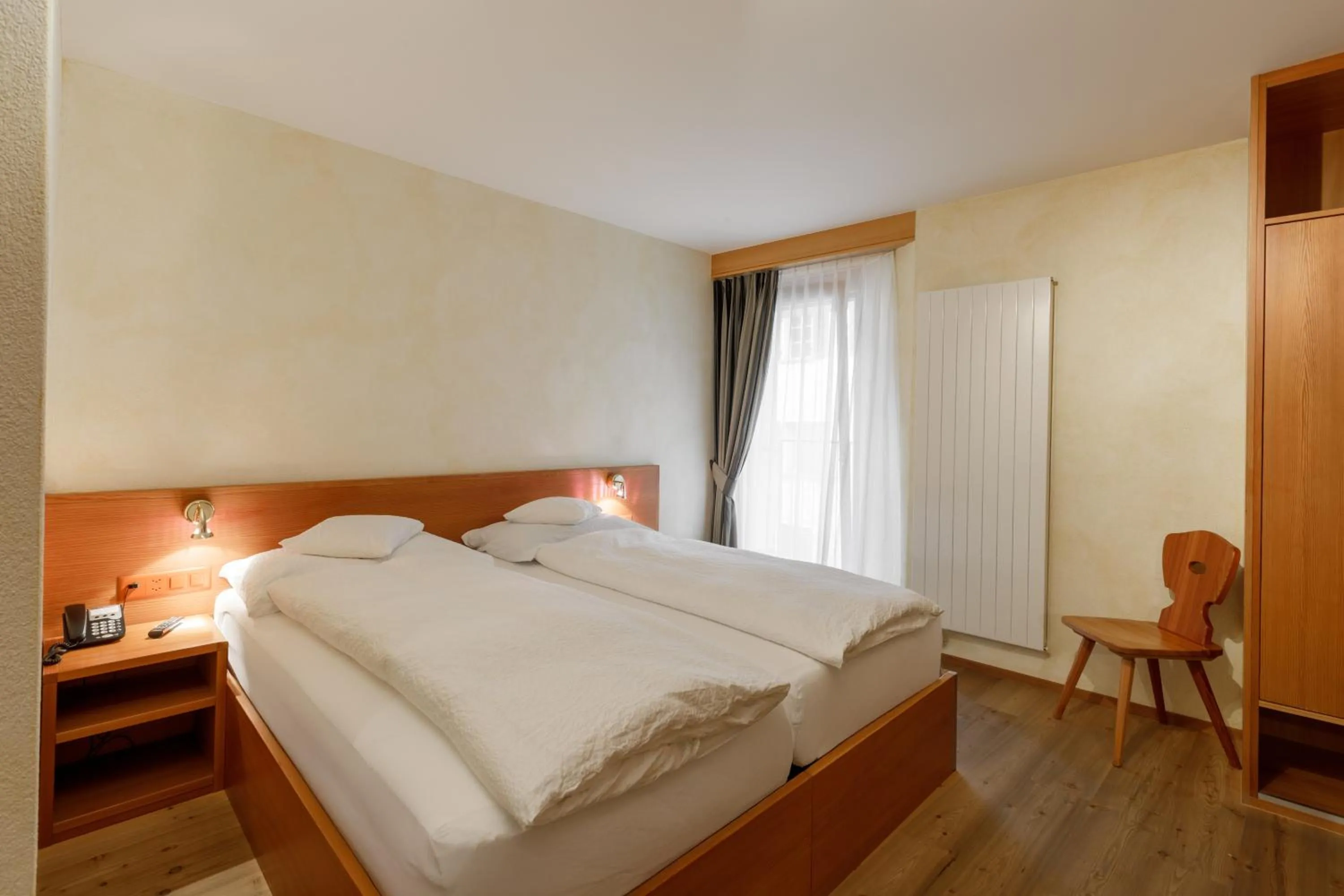 Bedroom, Bed in Hotel & SPA Croce Bianca