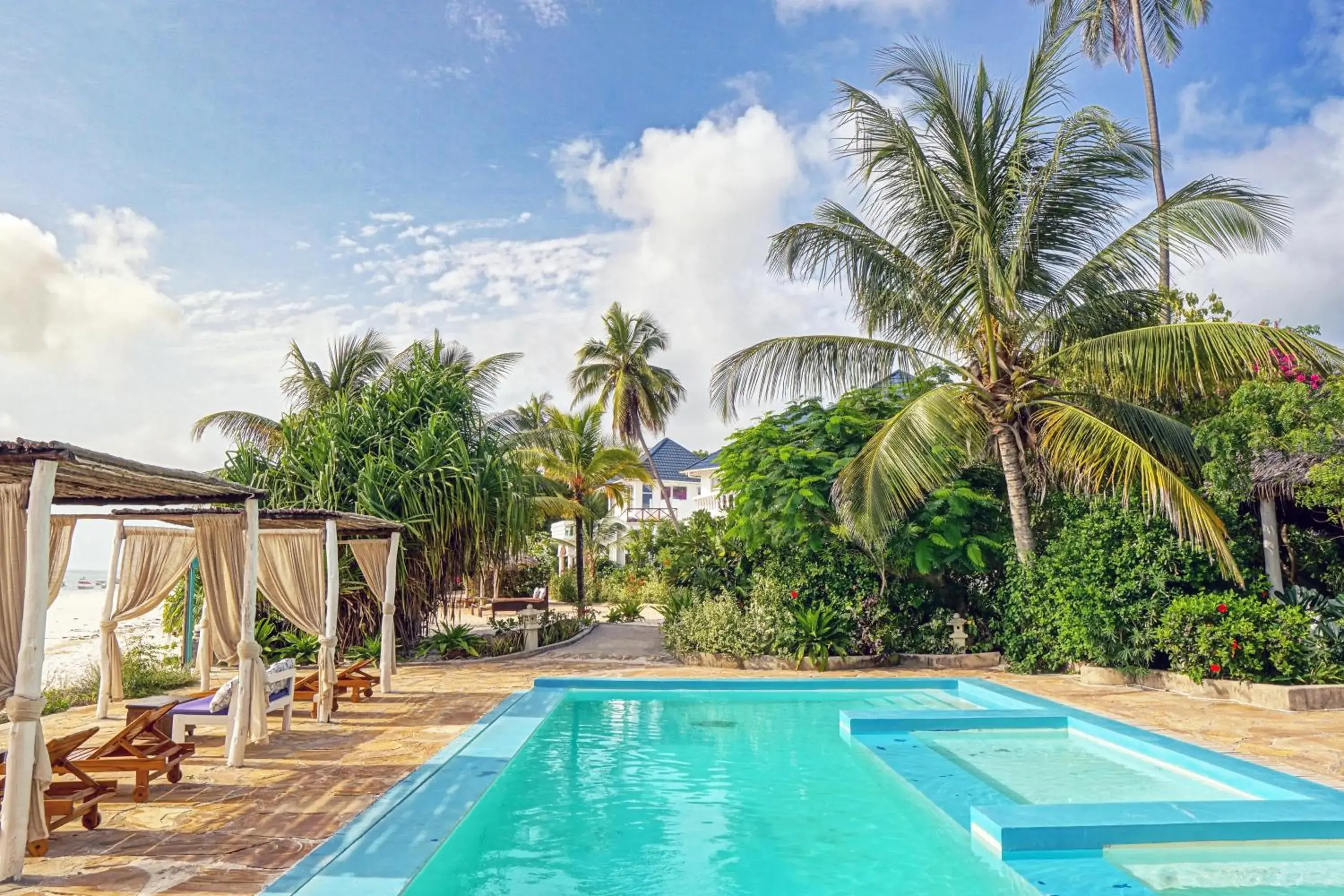 Swimming pool in Jafferji Beach Retreat Swimming pool in Jafferji Beach Retreat