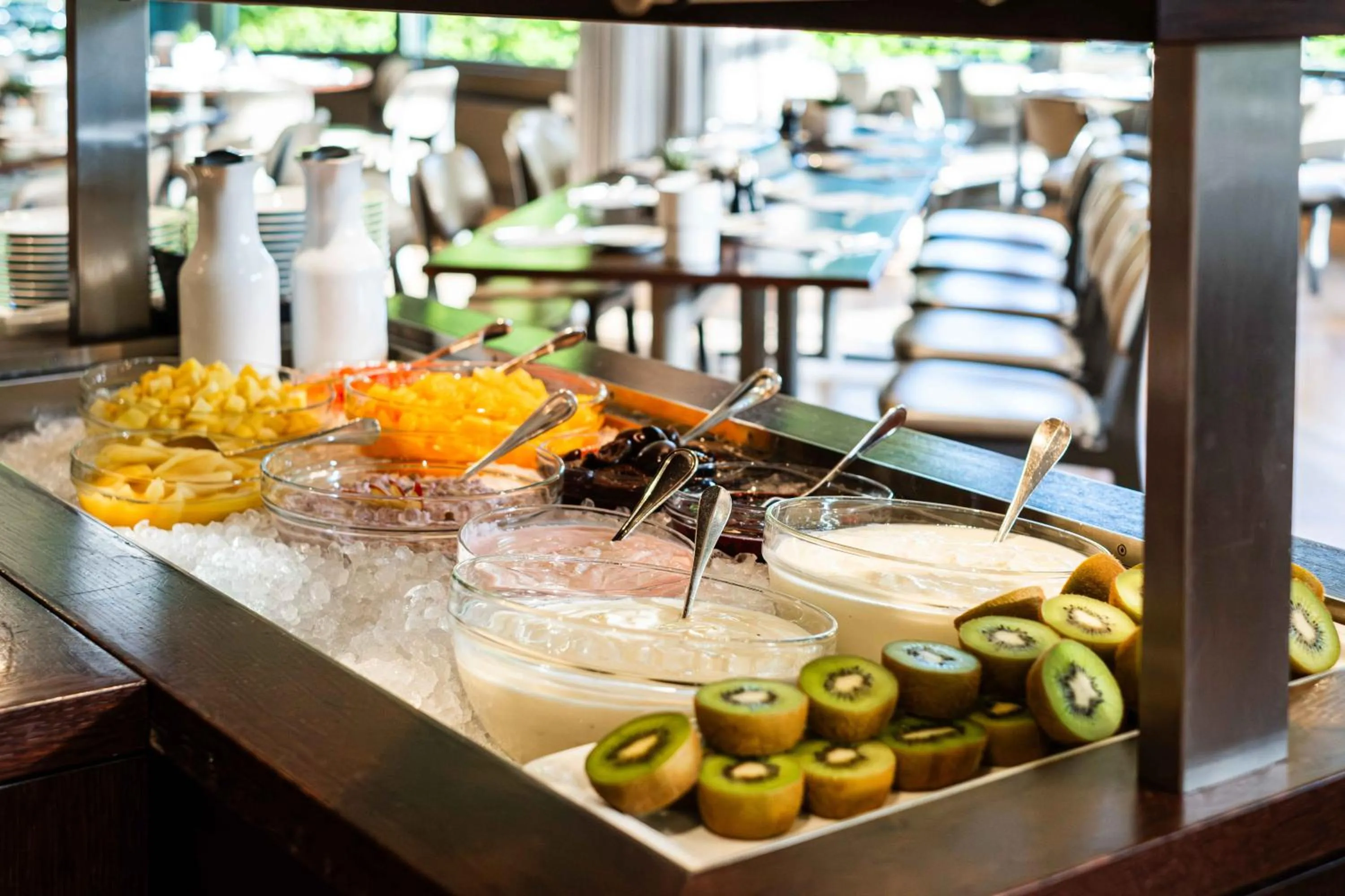 Breakfast in Hotel Seepark Thun