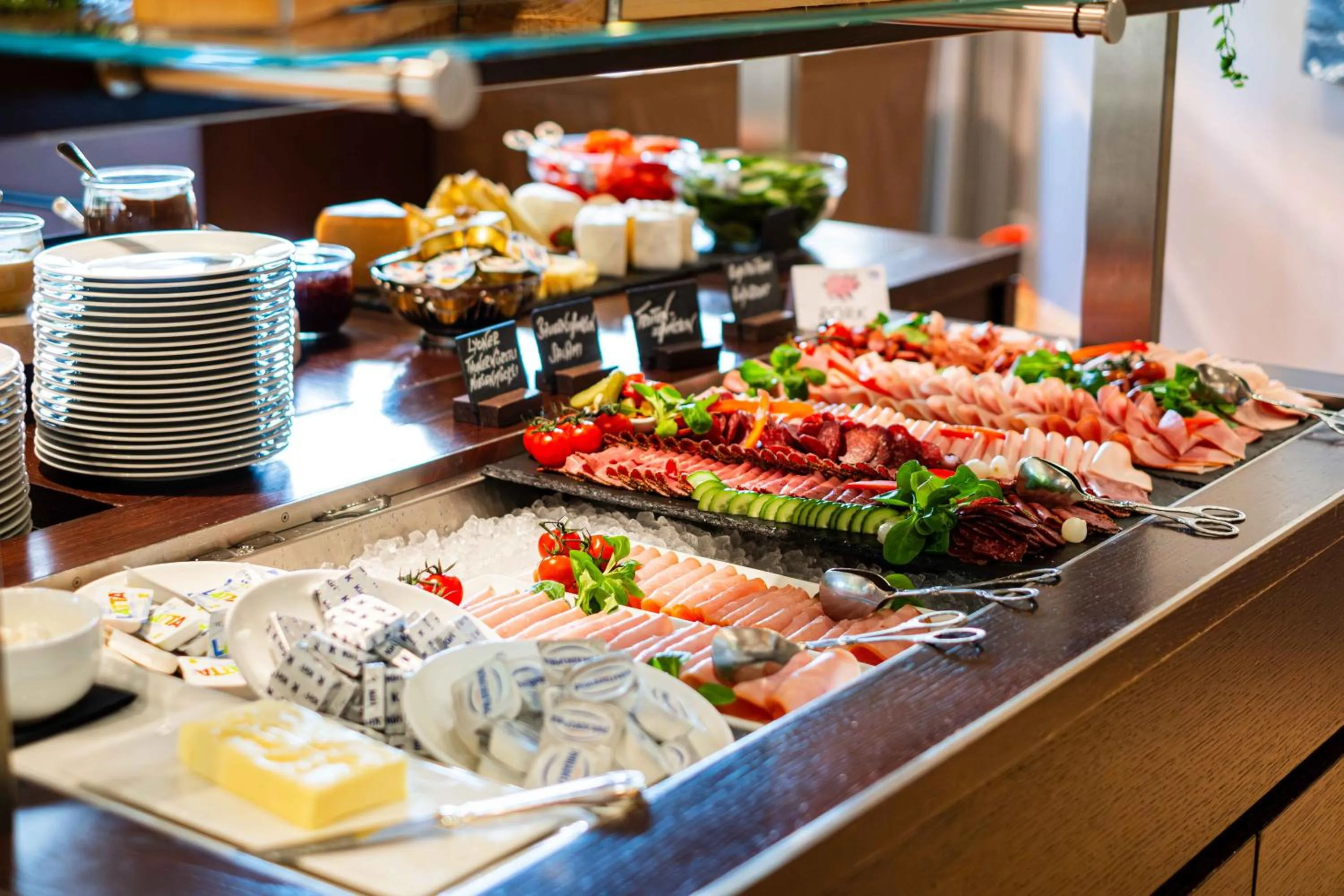 Breakfast in Hotel Seepark Thun