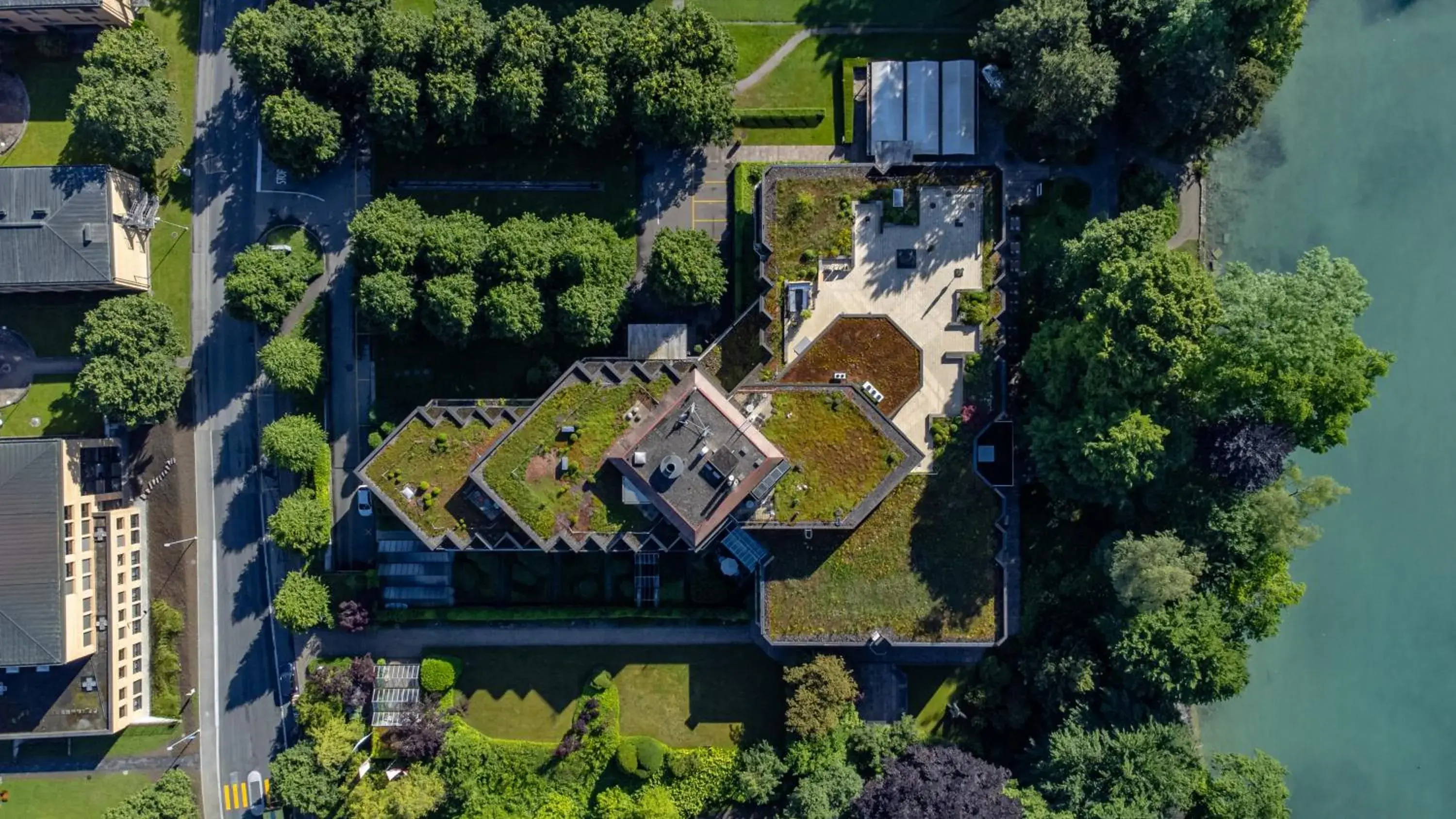 Property building in Hotel Seepark Thun Property building in Hotel Seepark Thun