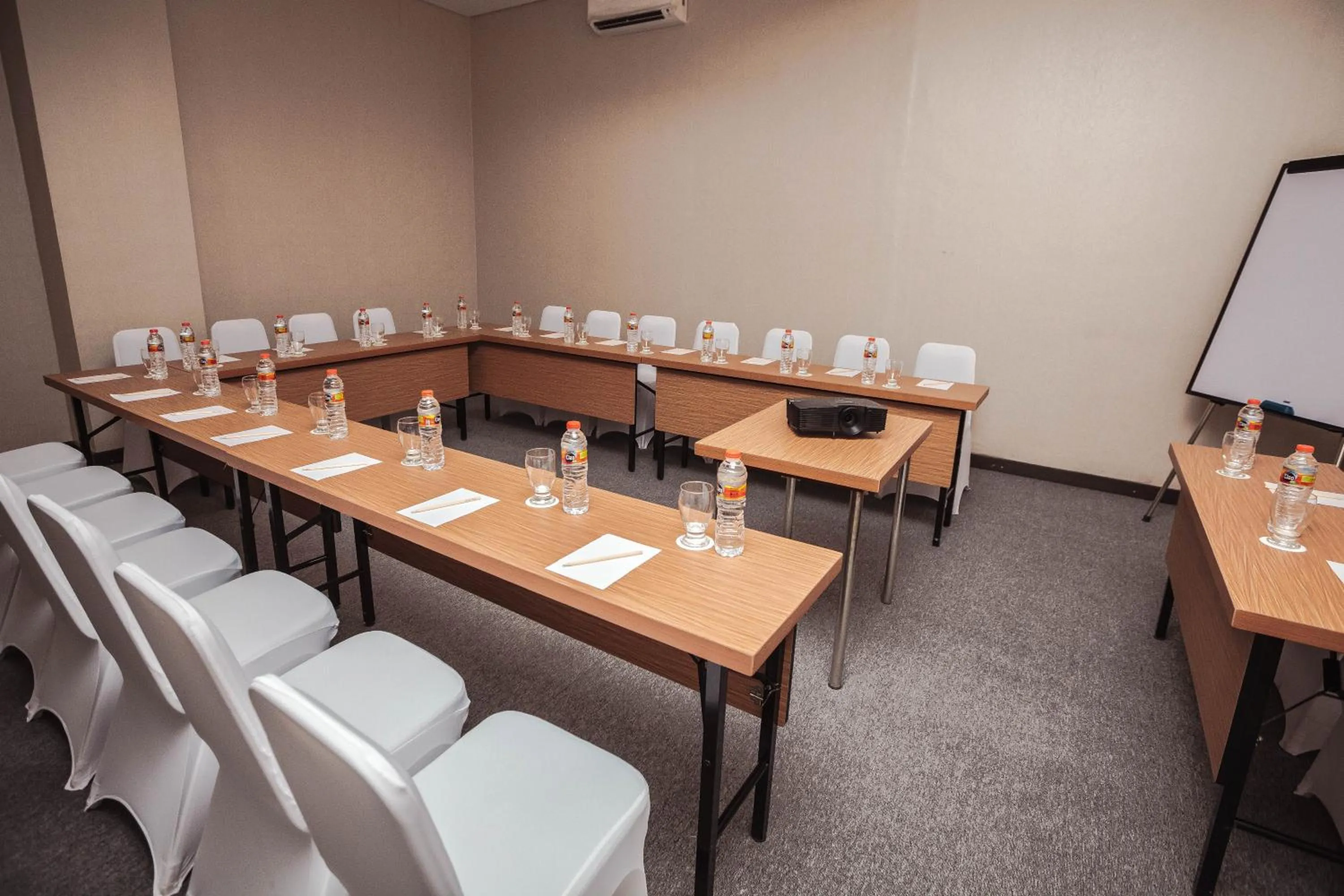 Whiz Prime Hotel Sudirman Makassar