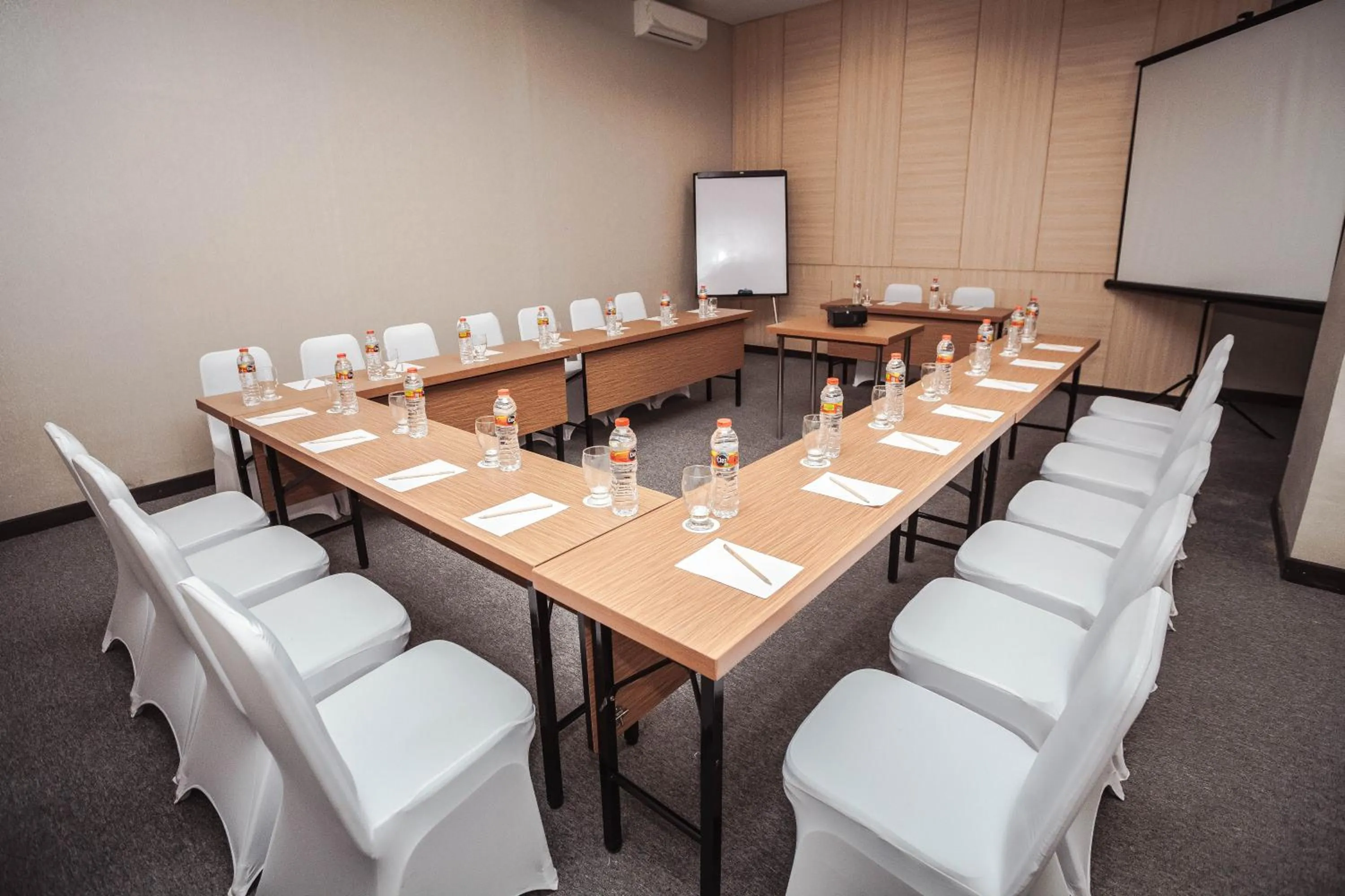 Whiz Prime Hotel Sudirman Makassar