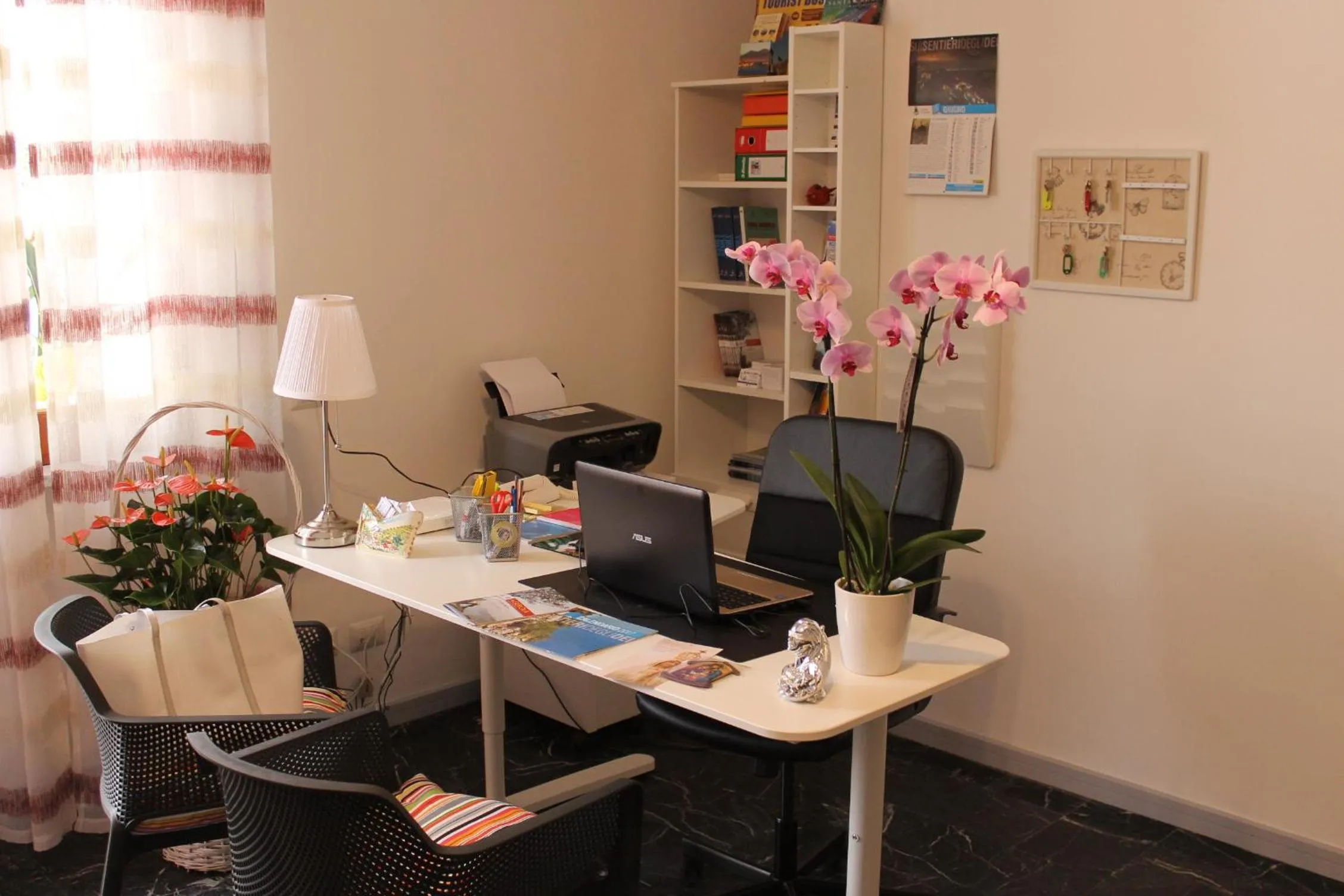 Lobby or reception in Oltre la Costa