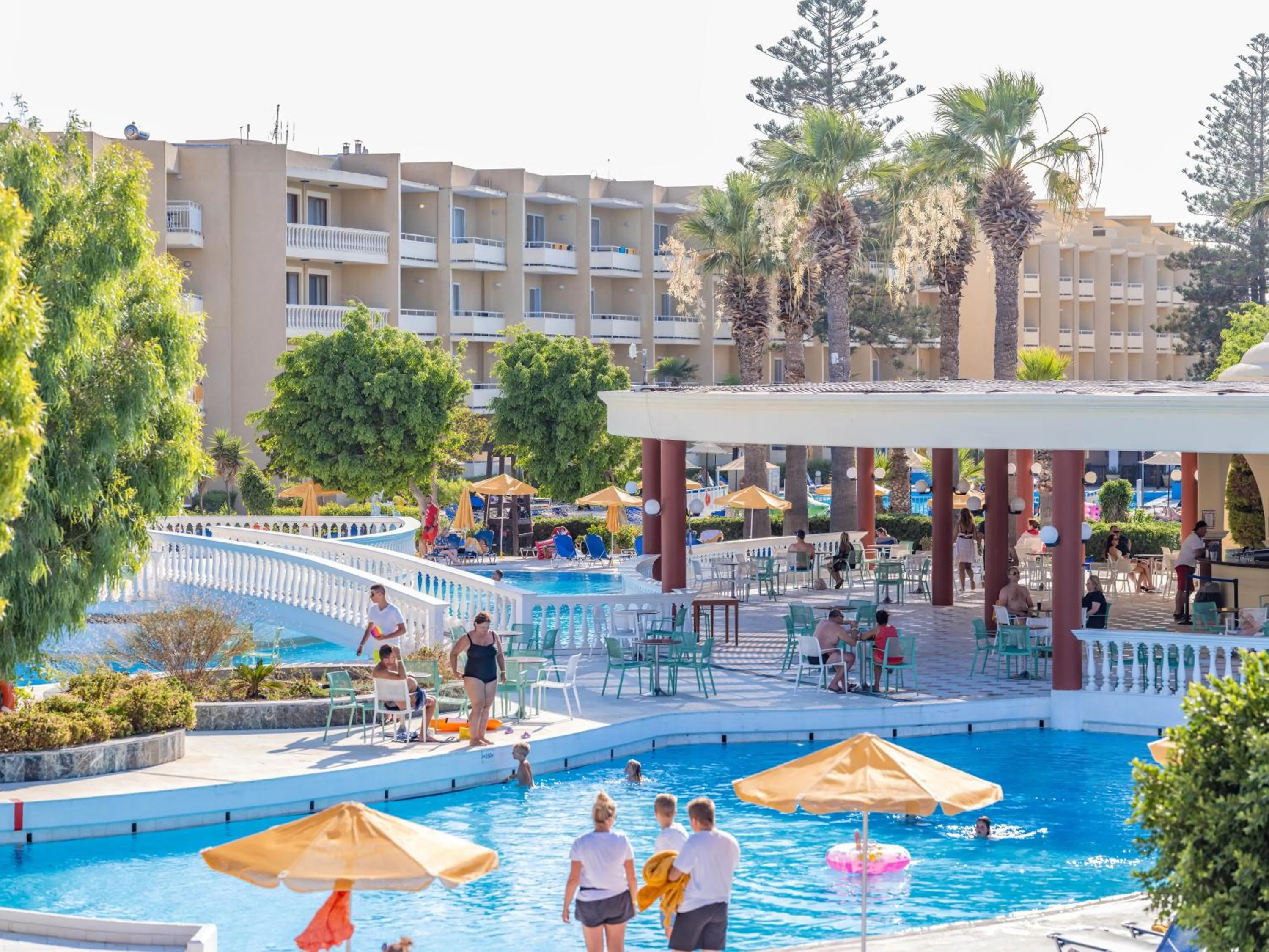 Property building in Sunshine Rhodes