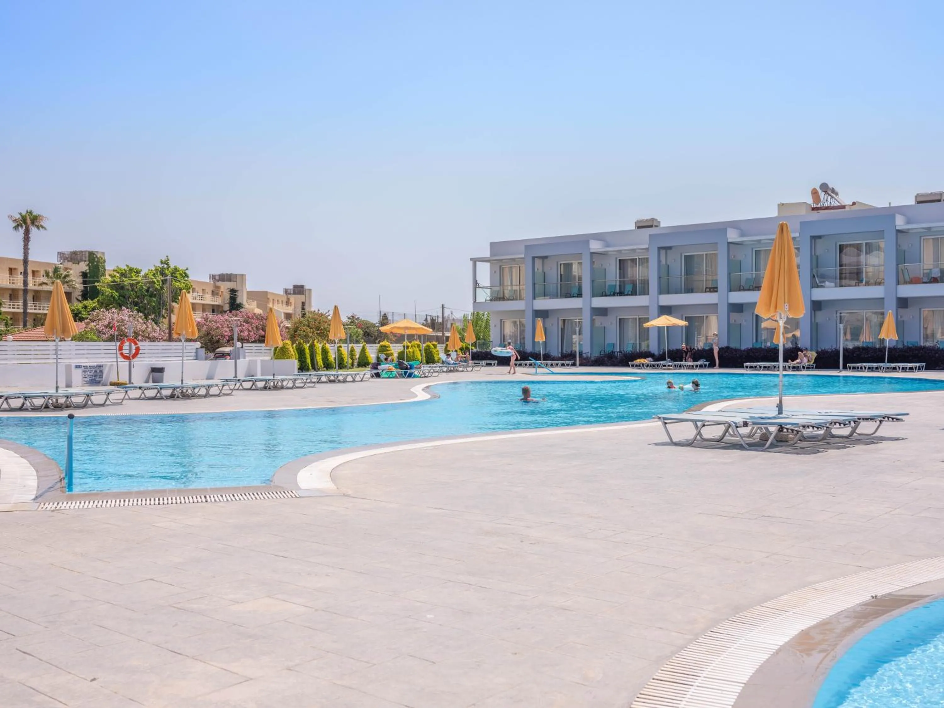 Property building in Sunshine Rhodes