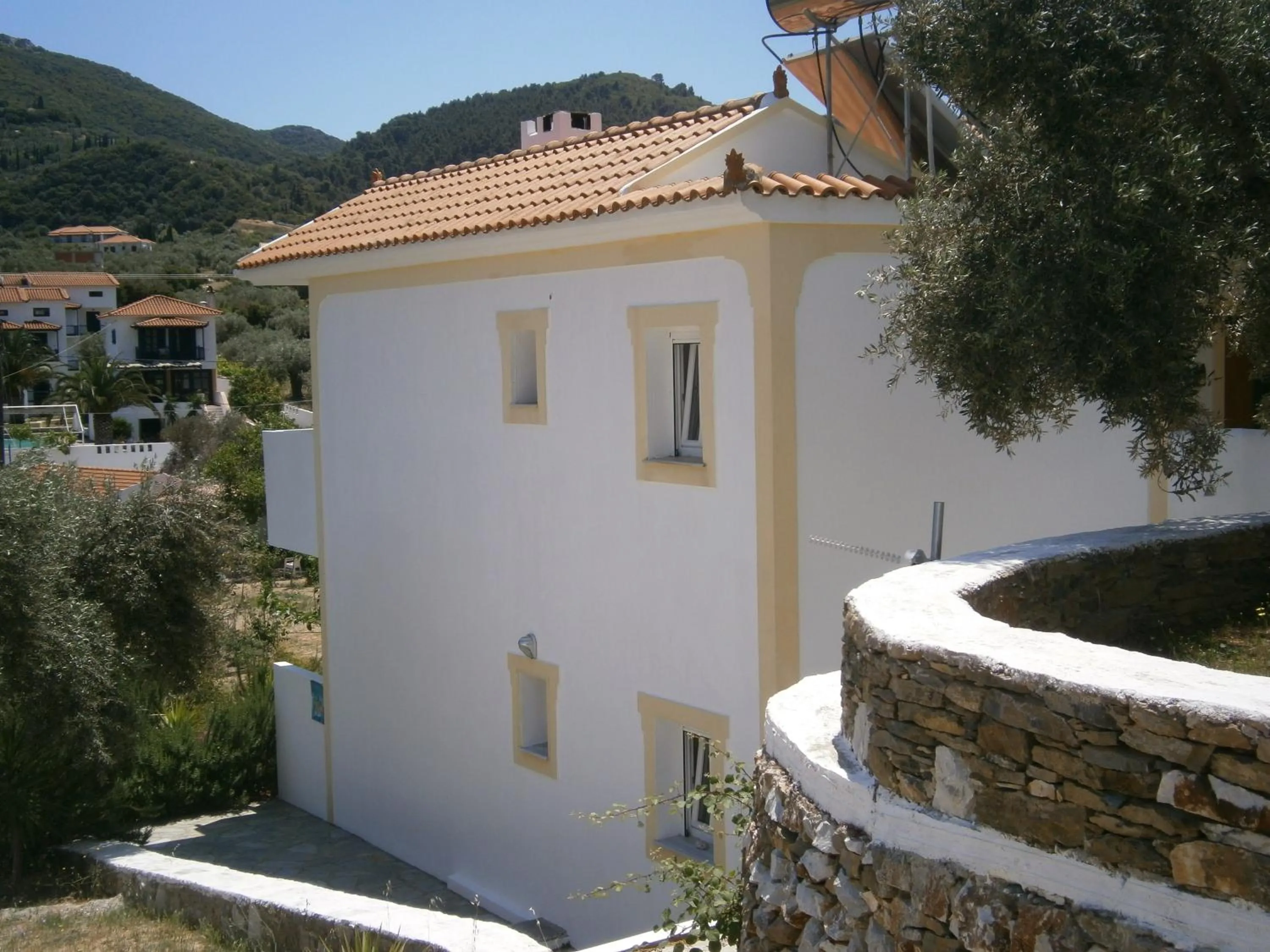 Facade/entrance in Liofoto
