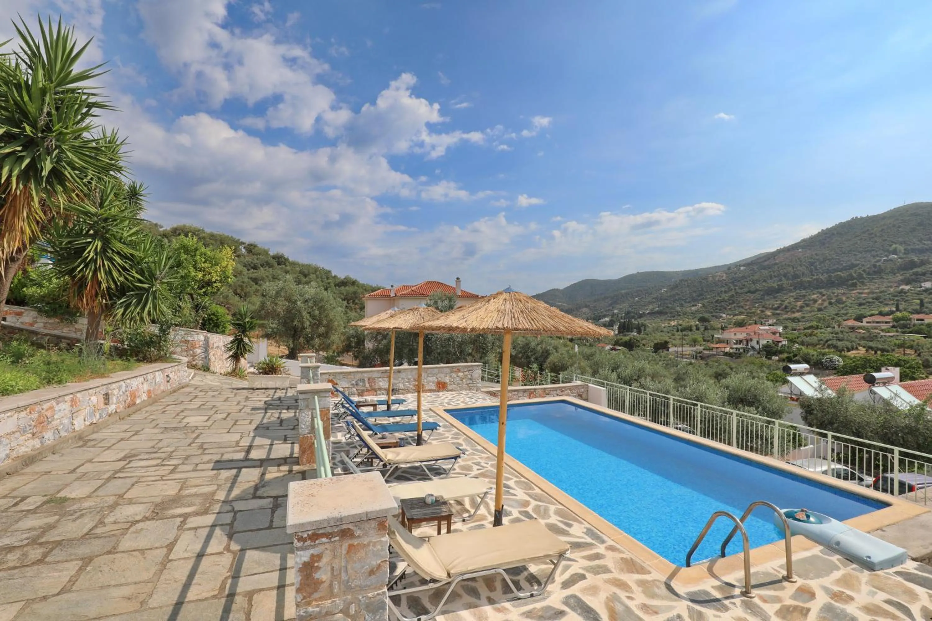 Pool view in Liofoto