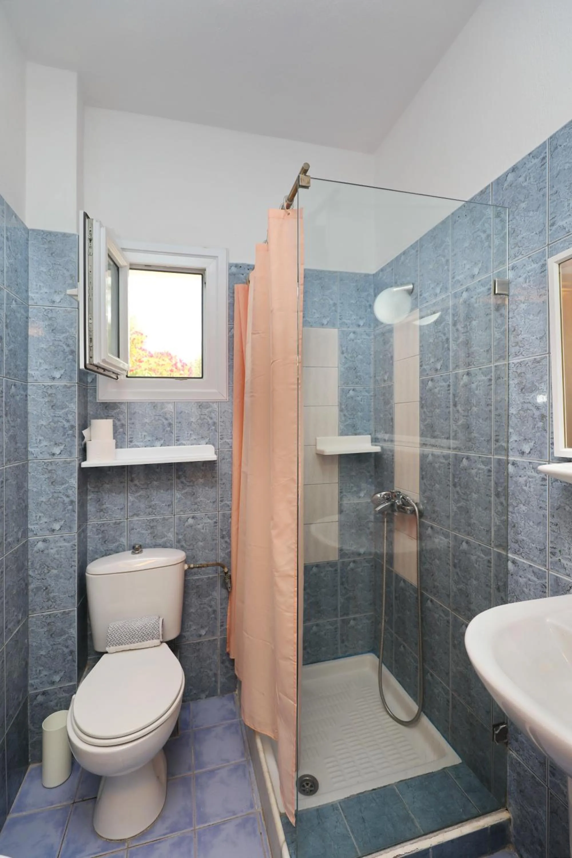 Bathroom in Liofoto