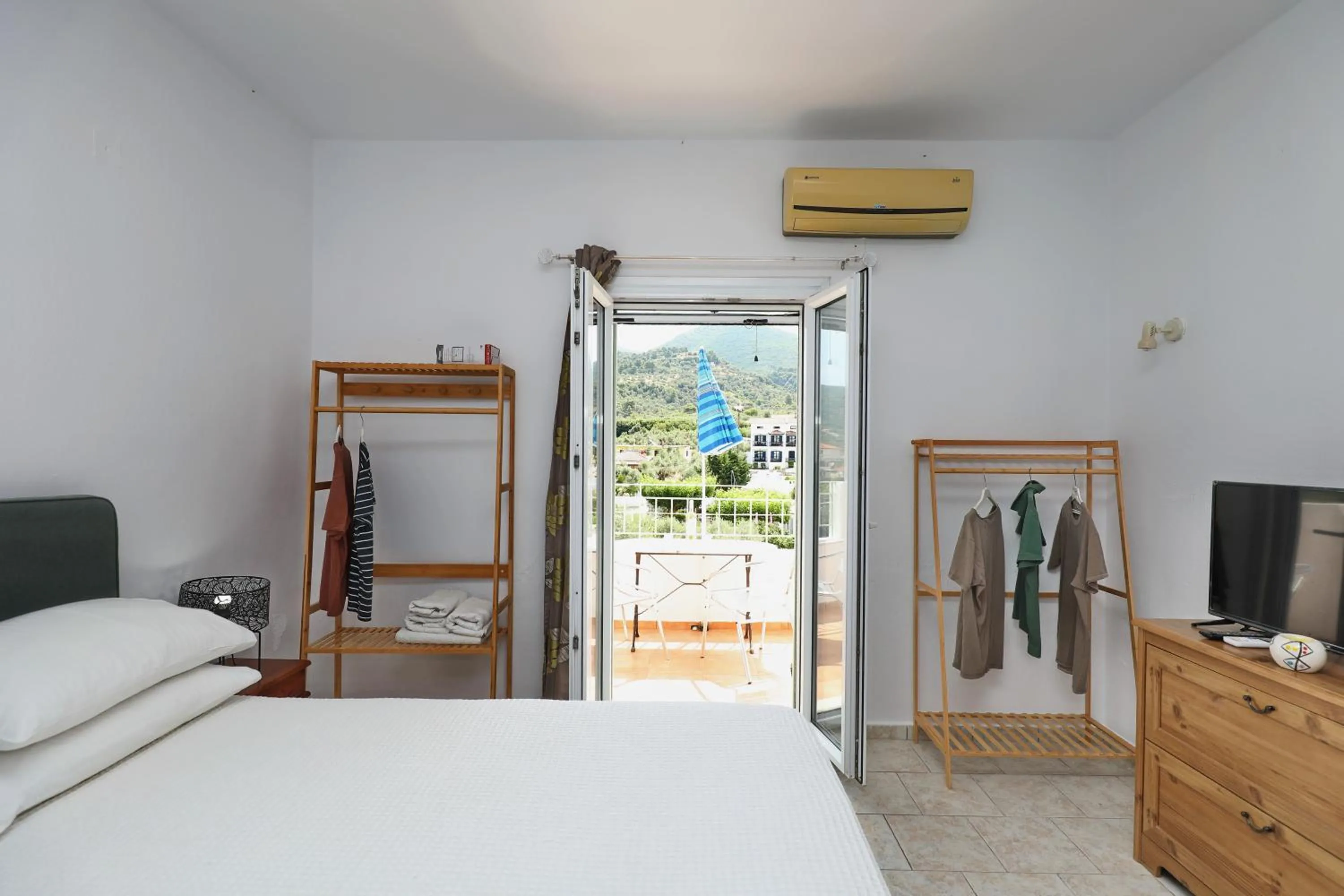 Bedroom, Bed in Liofoto