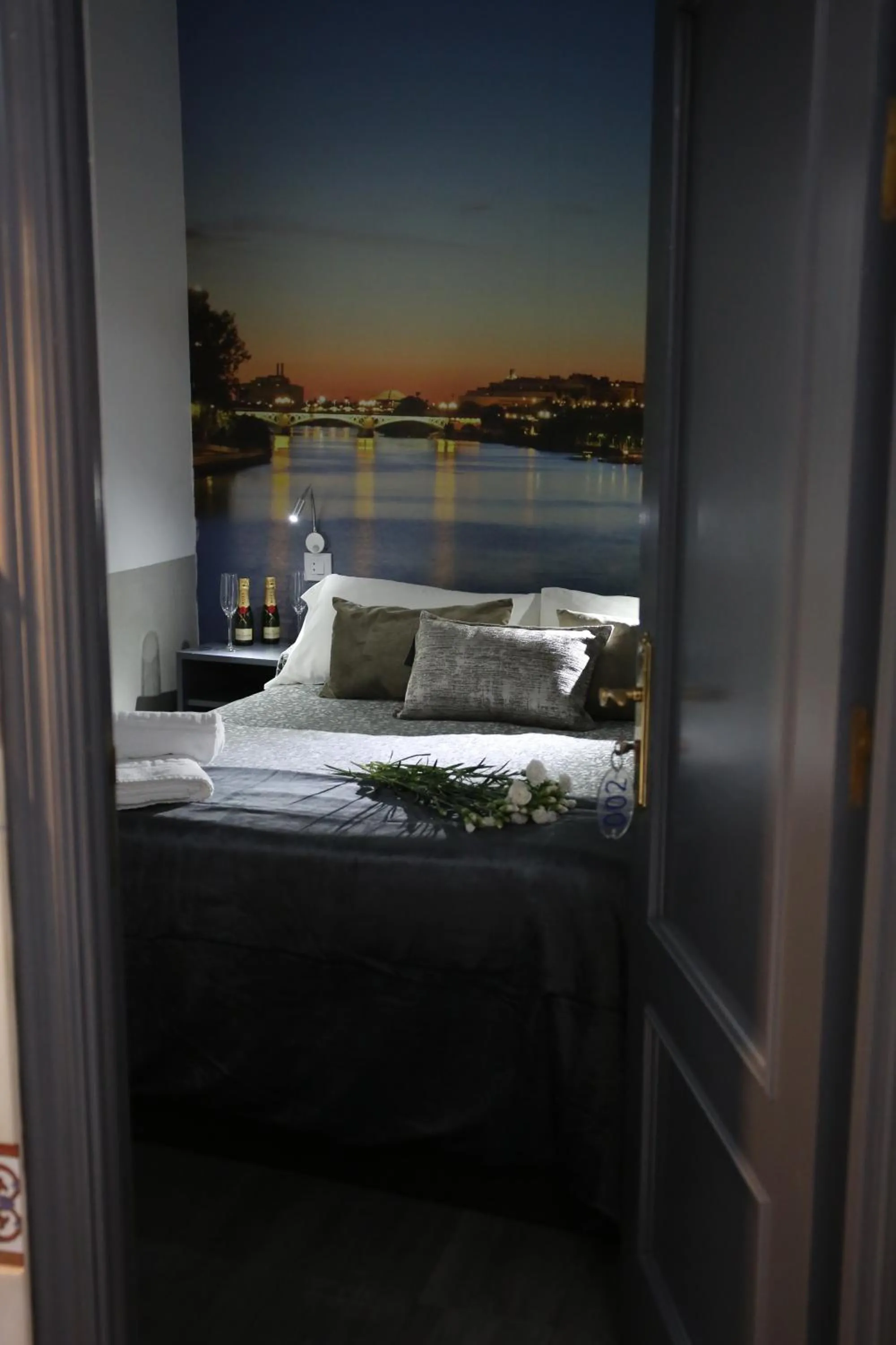 Bedroom, Bed in Hostal Paco´s
