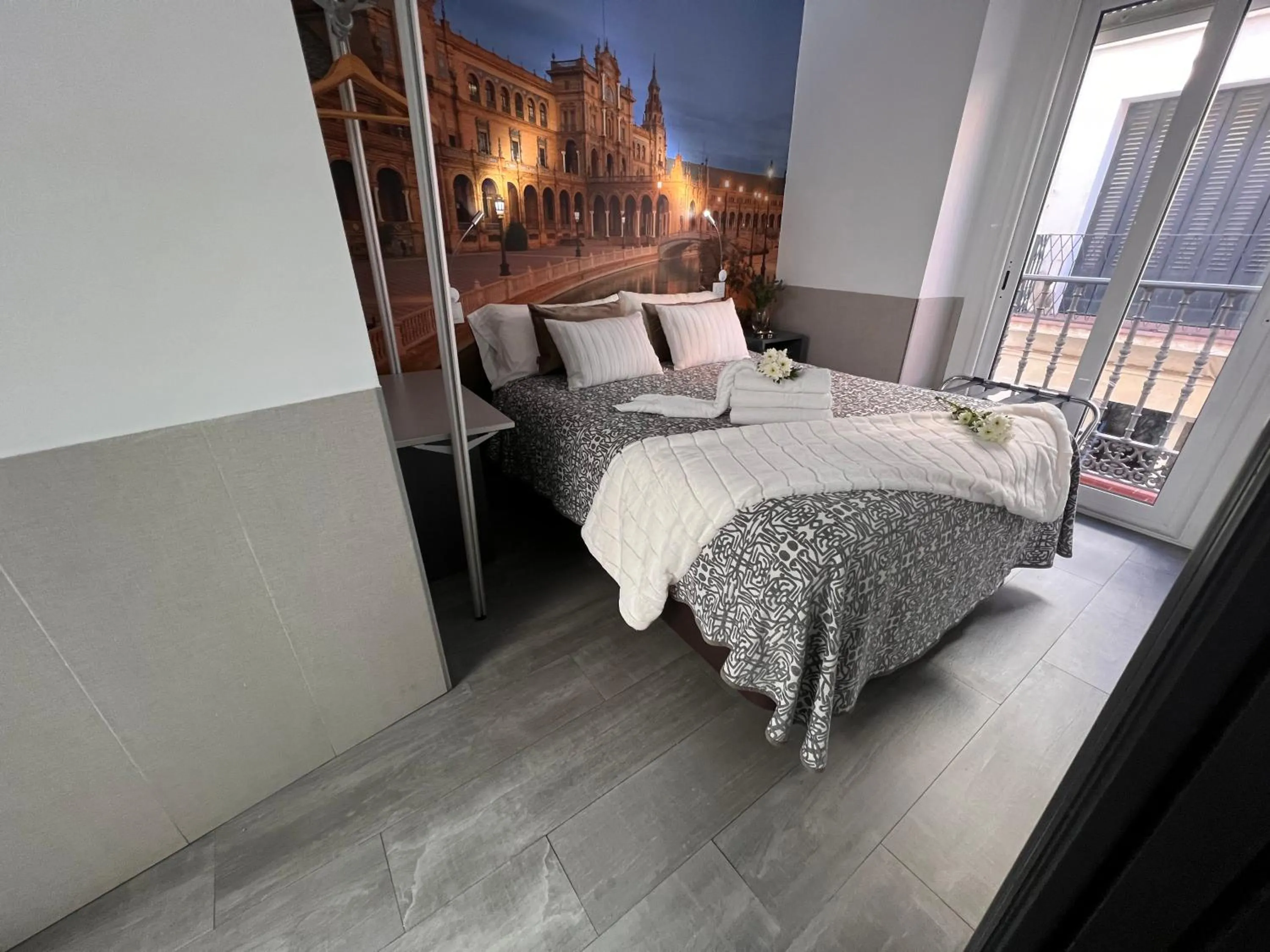 Bedroom, Bed in Hostal Paco´s
