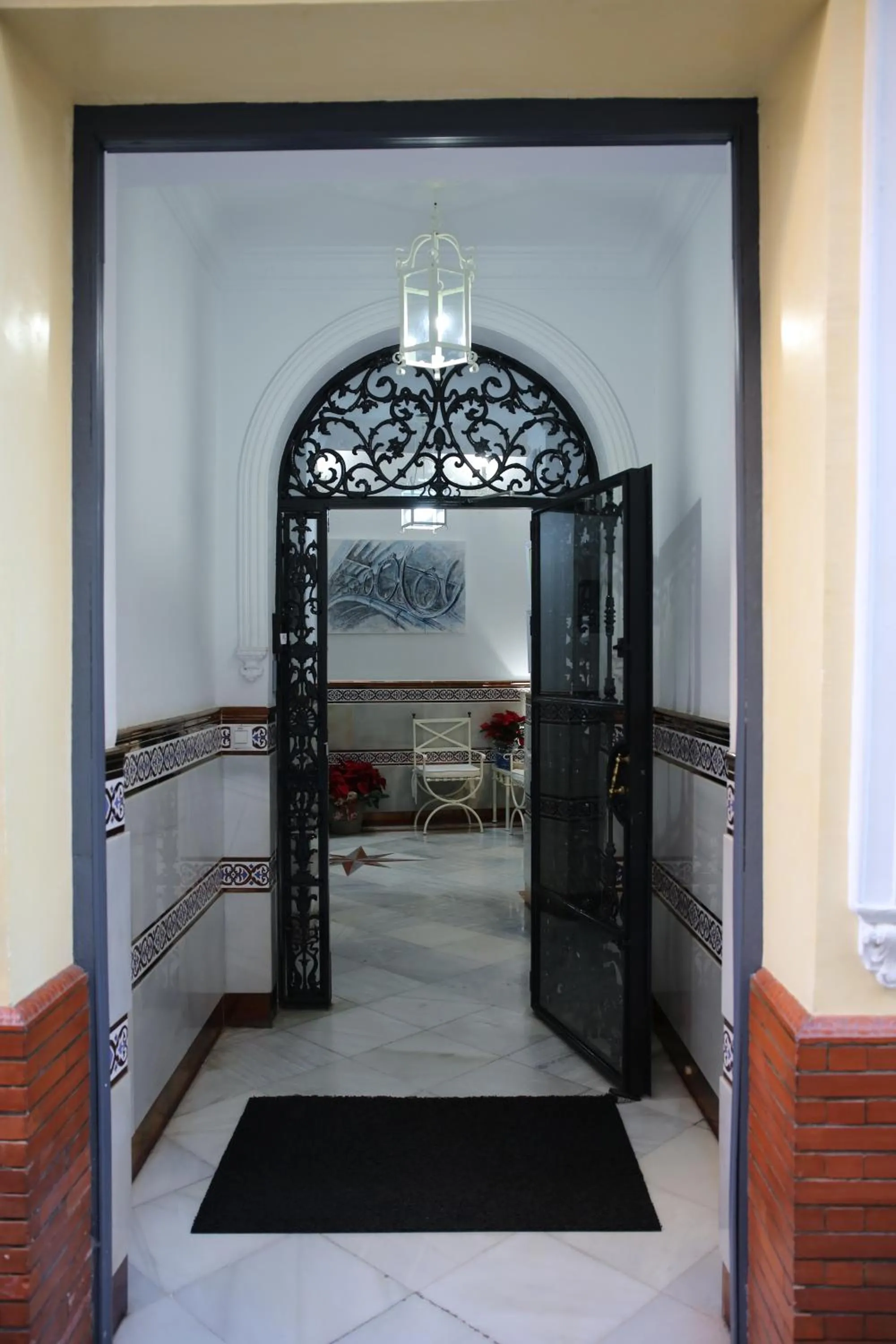 Property building in Hostal Paco´s