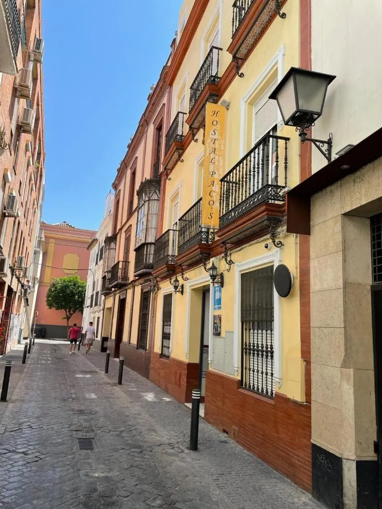 Property building in Hostal Paco´s