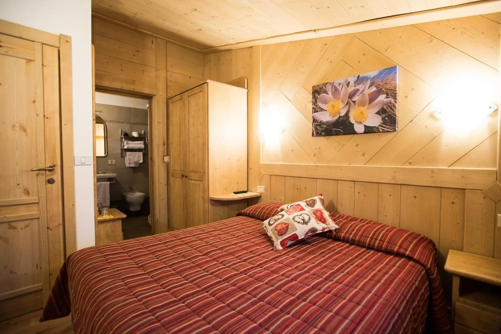 Bedroom, Bed in Hotel Restaurant La Barme