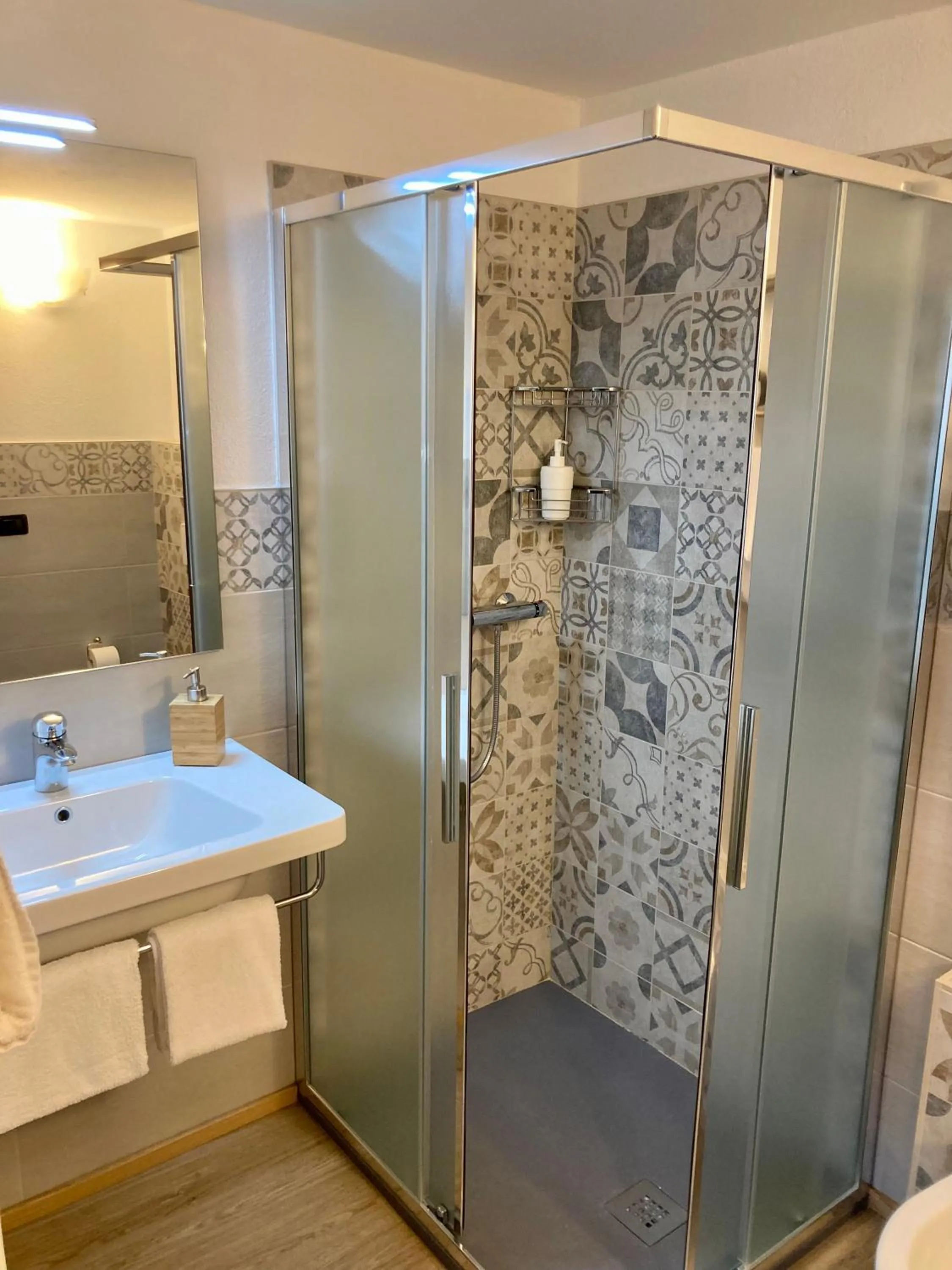 Shower in Résidence Château Royal