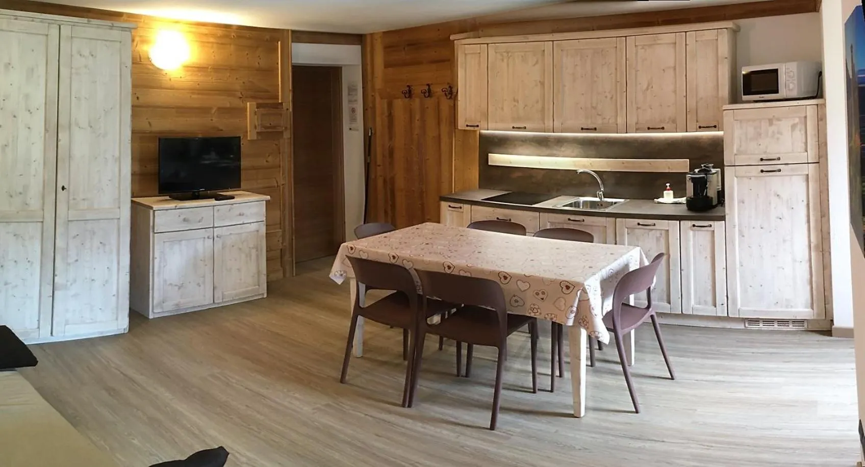 Kitchen or kitchenette in Résidence Château Royal