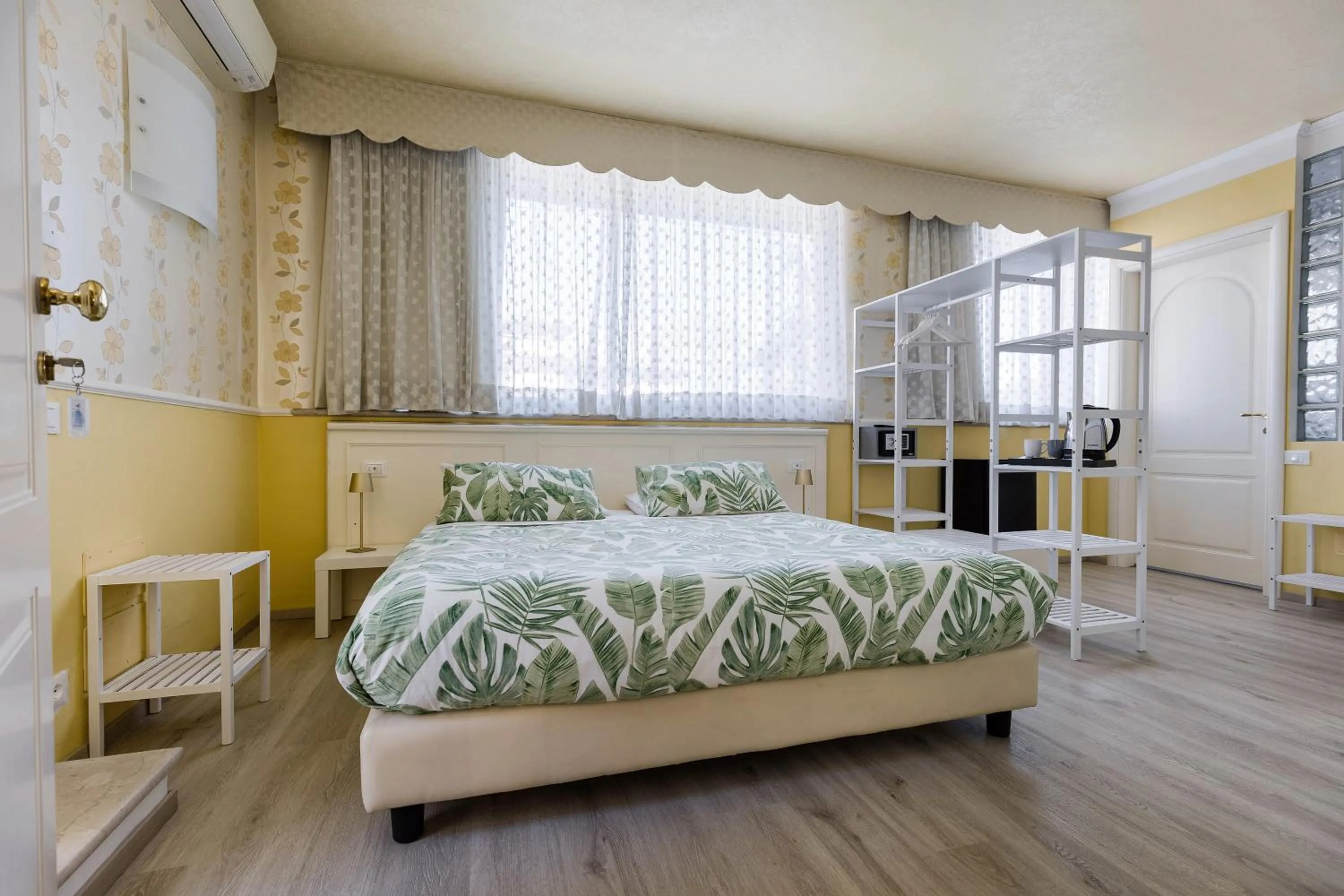 Bedroom, Bed in HOTEL Villa Lilla