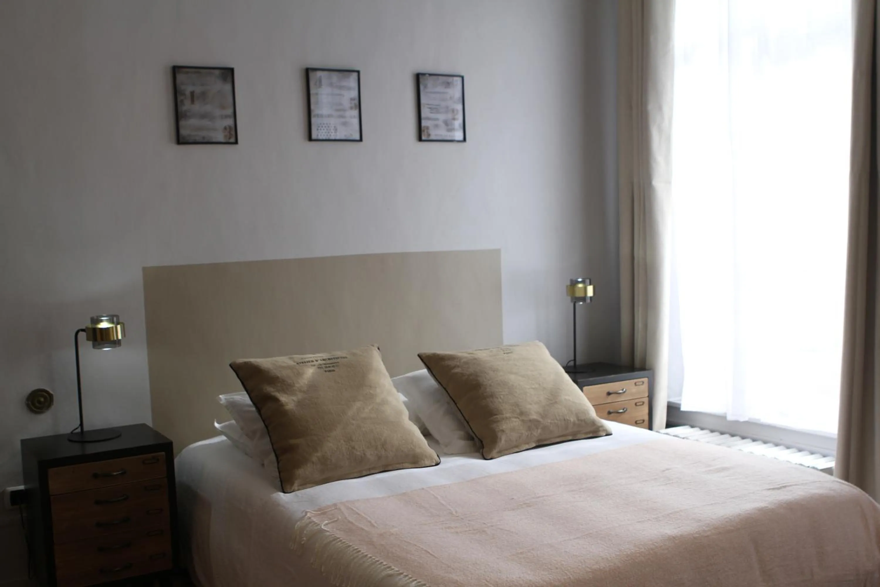 Bed in Une maison en ville Hypercentre - Spa