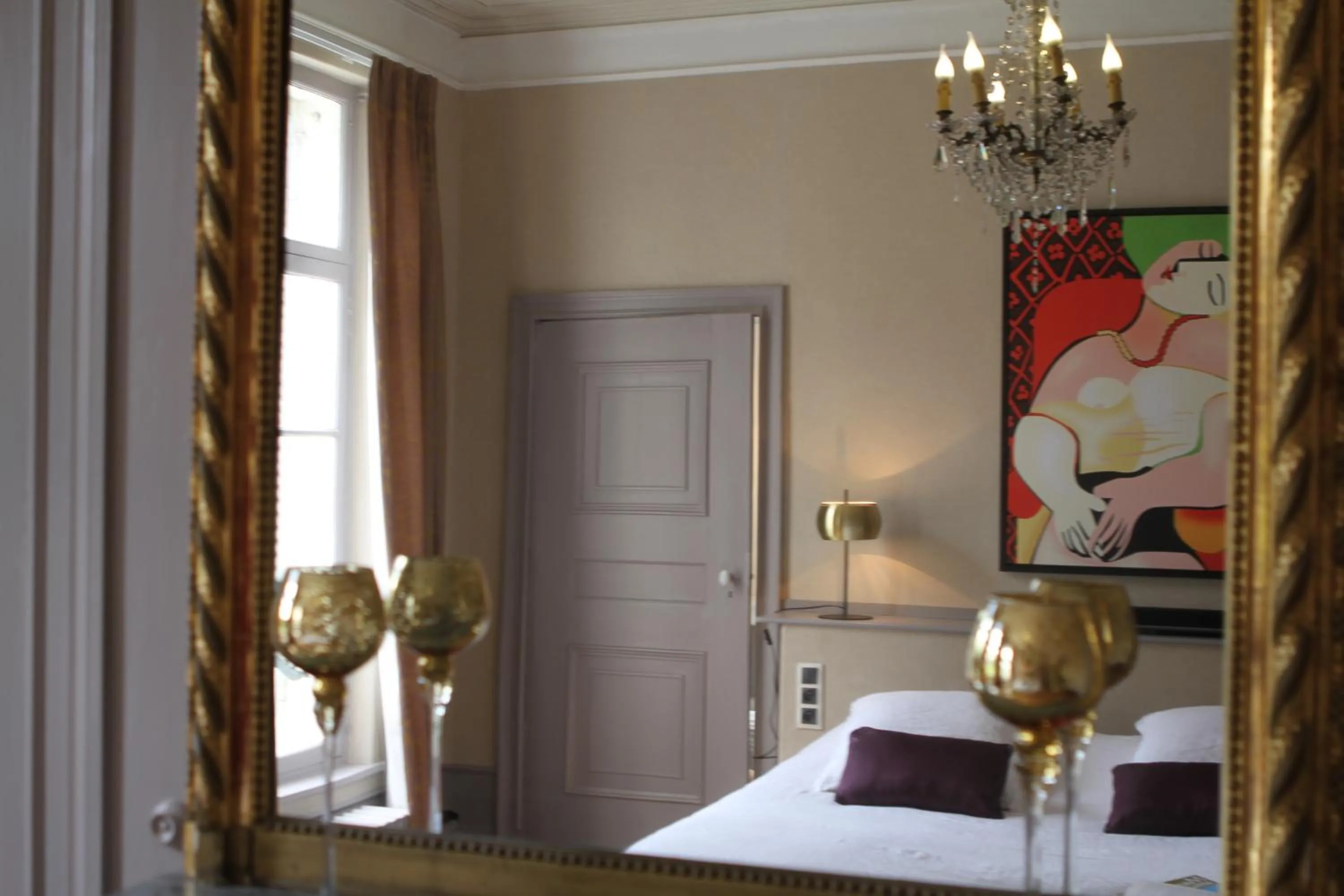 Bed in Une maison en ville Hypercentre - Spa