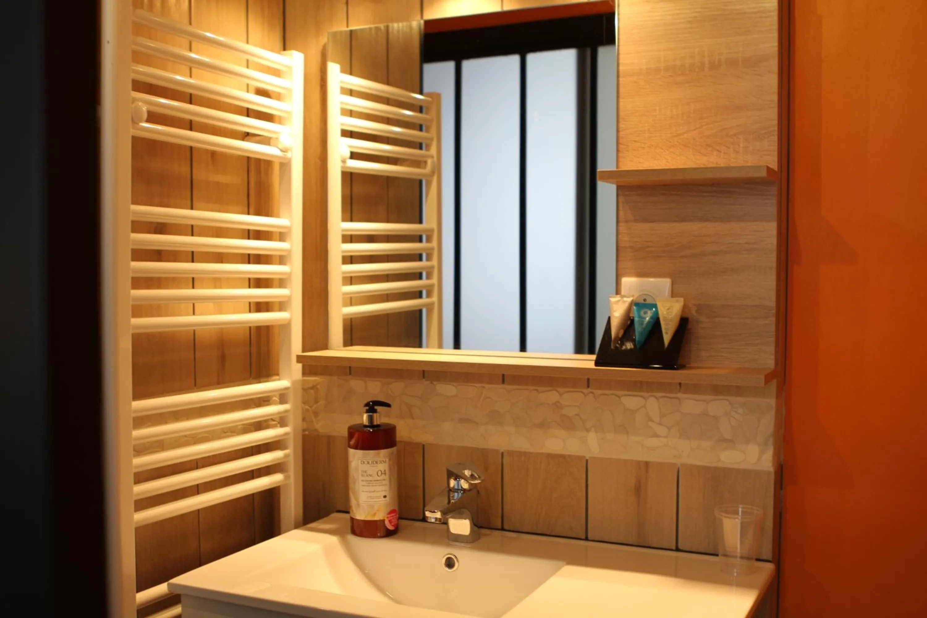 Bathroom in Une maison en ville Hypercentre - Spa