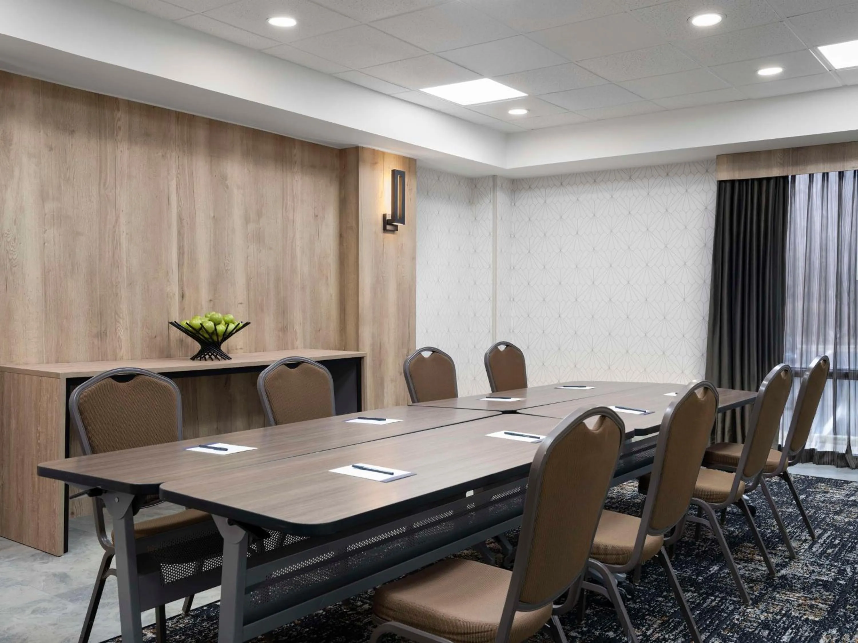 Meeting/conference room in Hyatt Place Kansas City/Overland Park/Metcalf