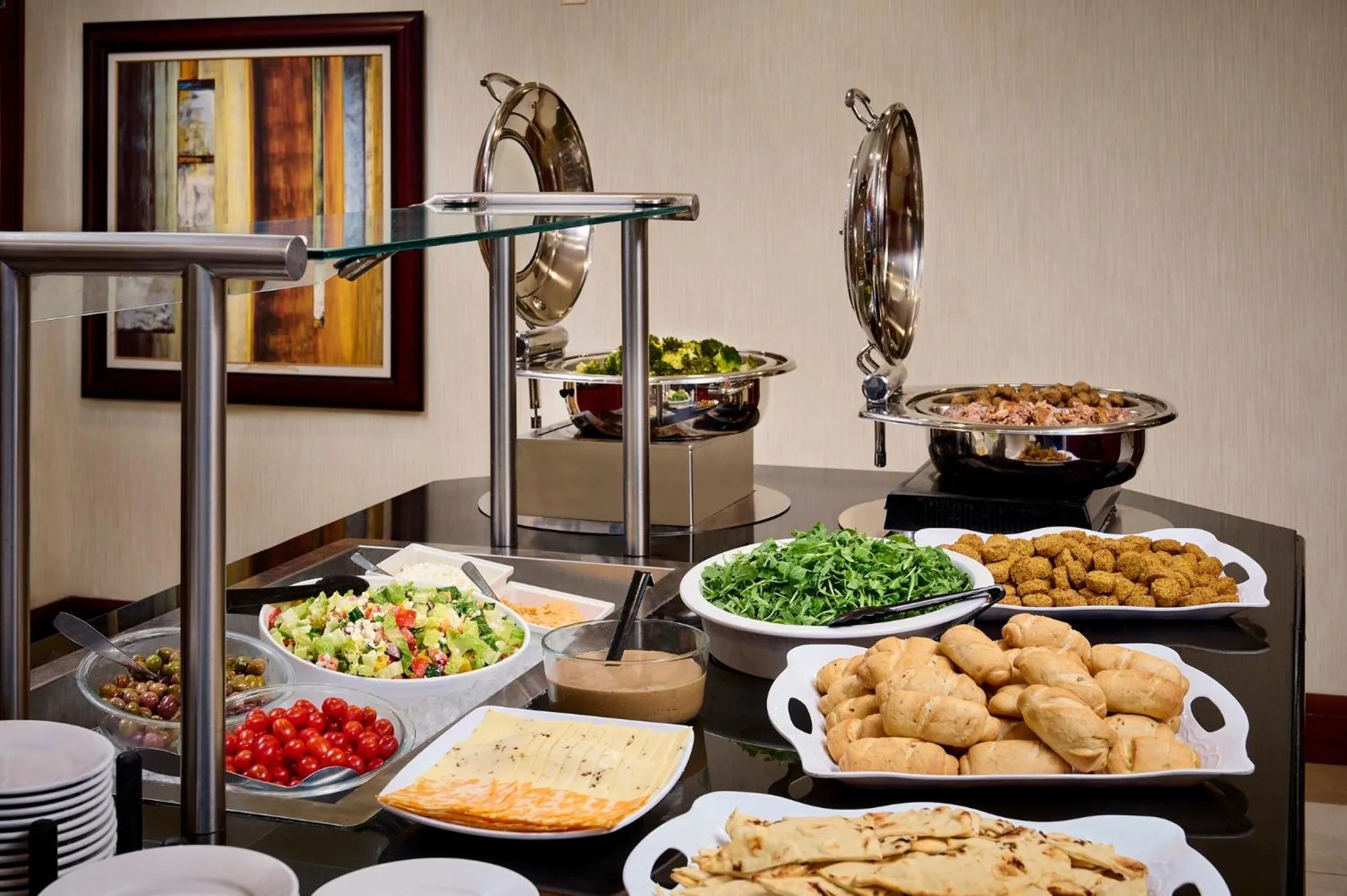Restaurant/places to eat in Staybridge Suites Oakville Burlington by IHG