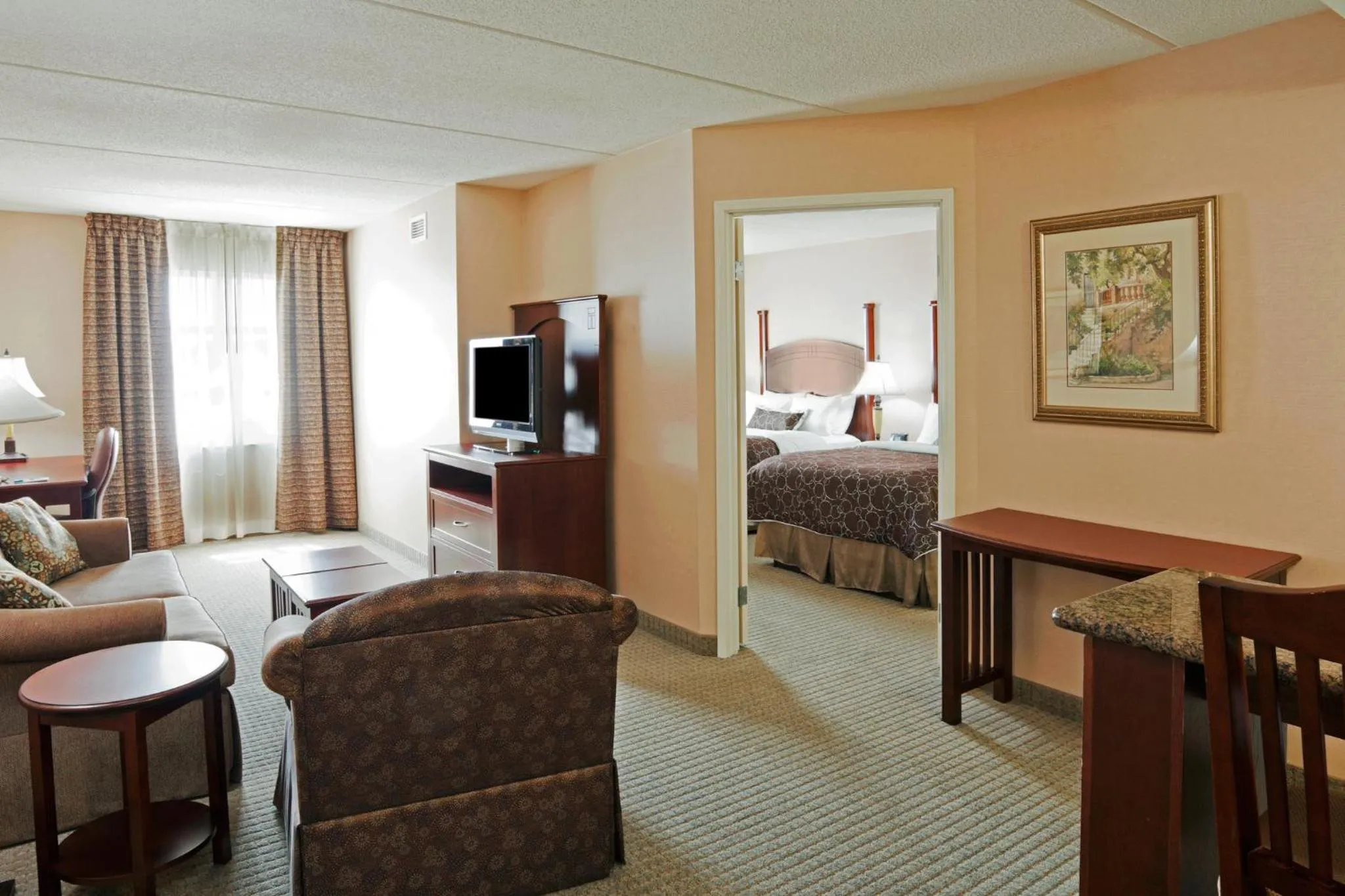 Photo of the whole room, Bed in Staybridge Suites Oakville Burlington by IHG