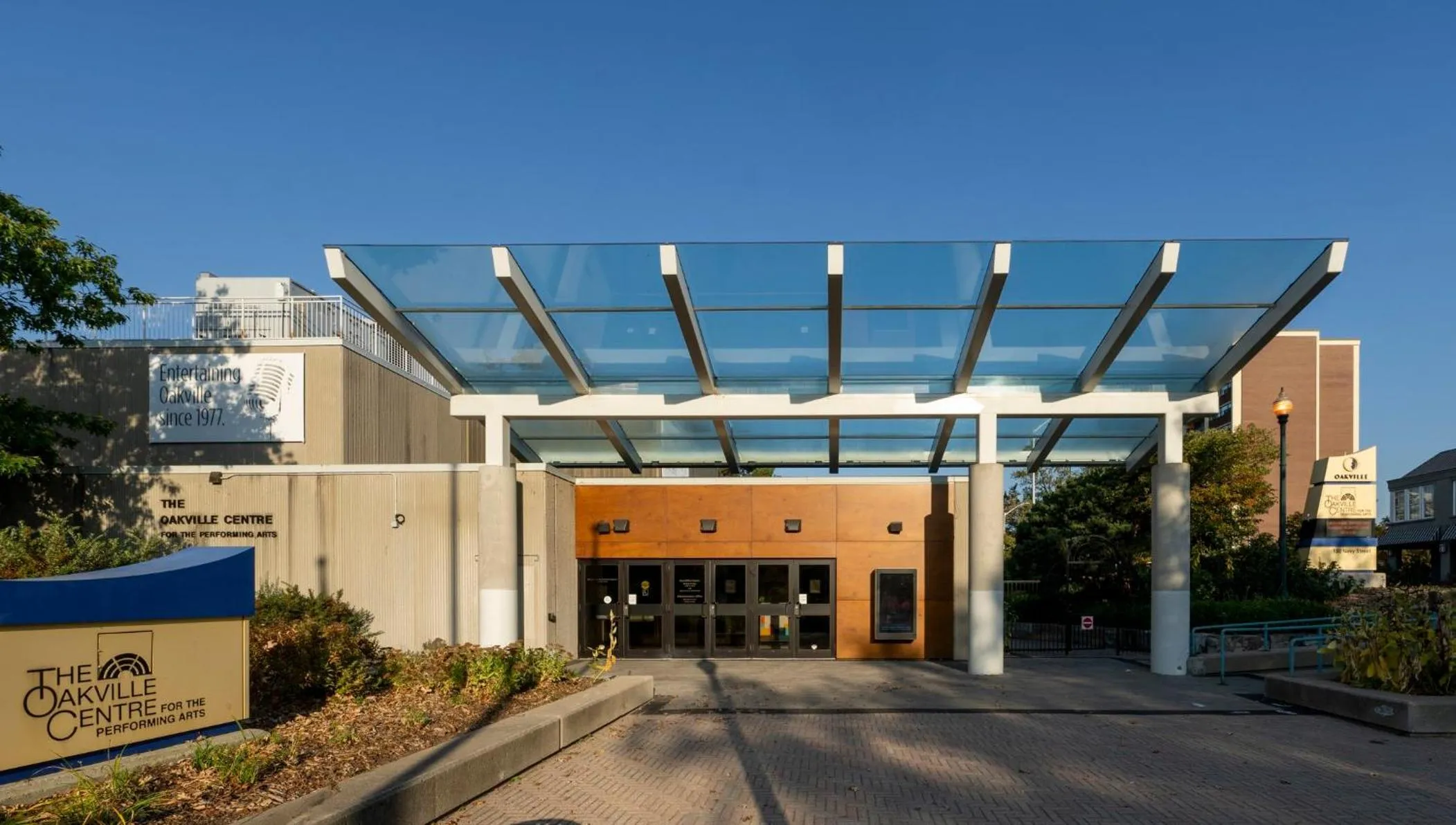 Area and facilities in Staybridge Suites Oakville Burlington by IHG