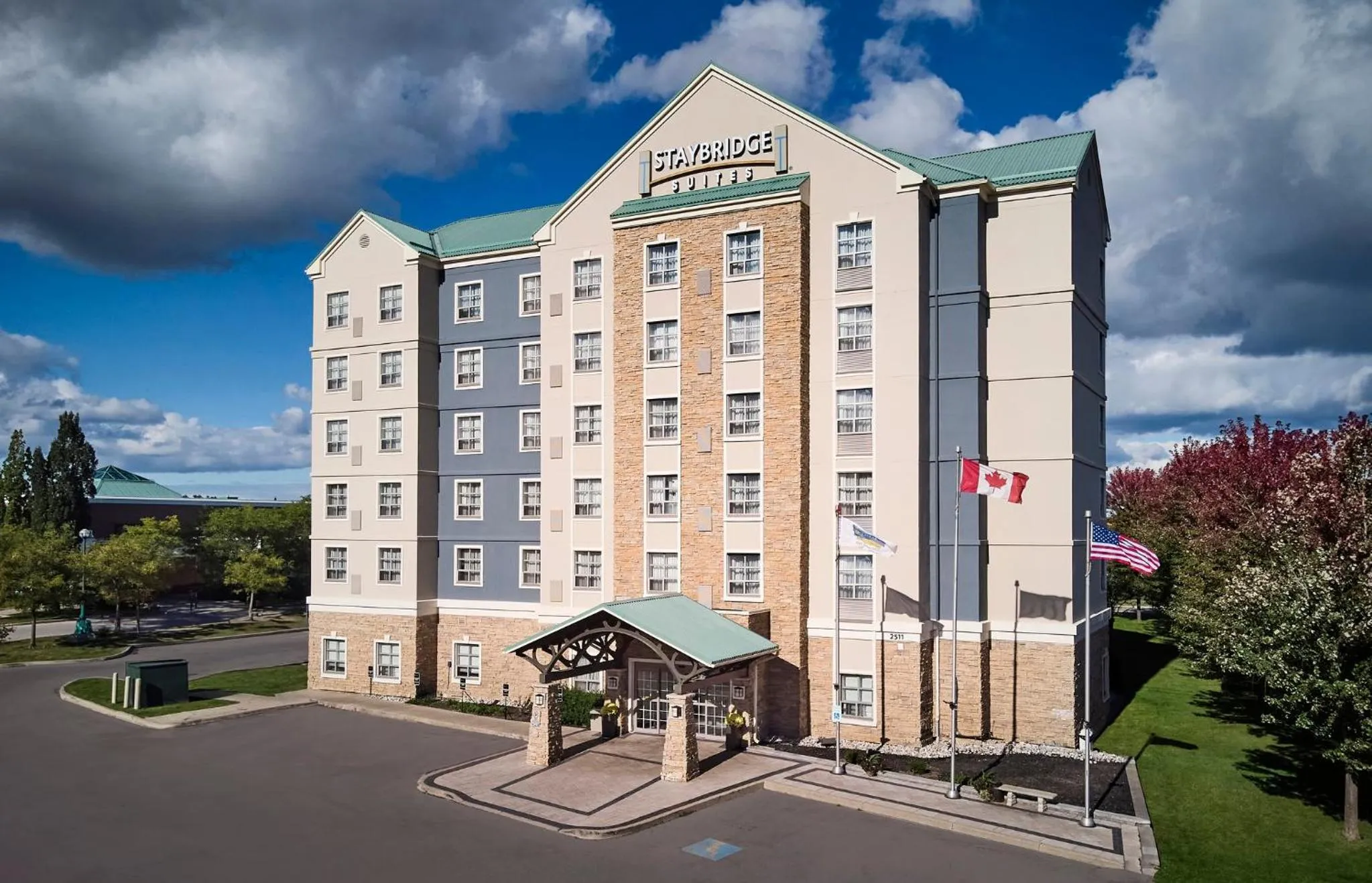 Property building in Staybridge Suites Oakville Burlington by IHG