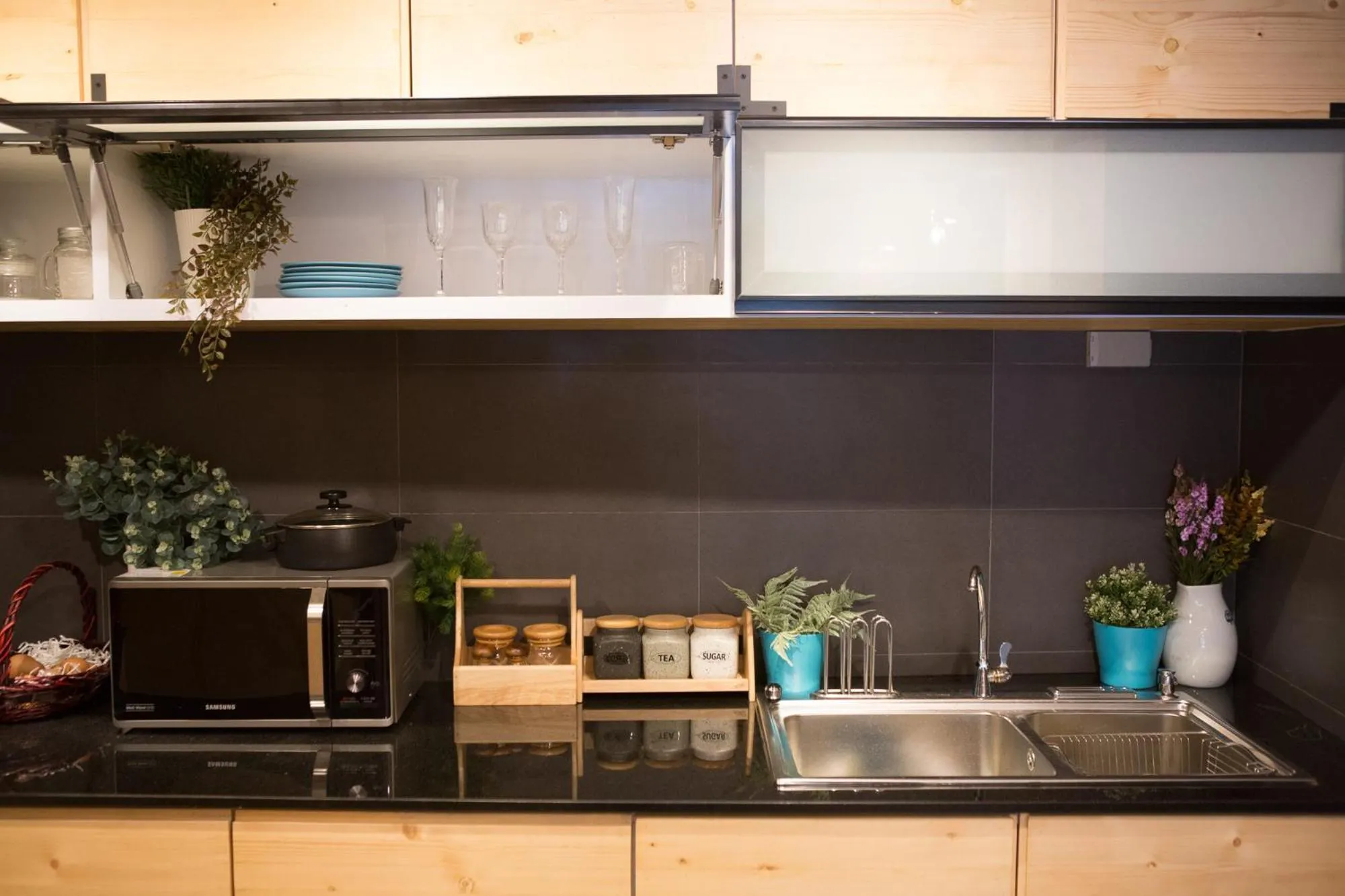 Communal kitchen in PAMAhouse Boutique Hostel