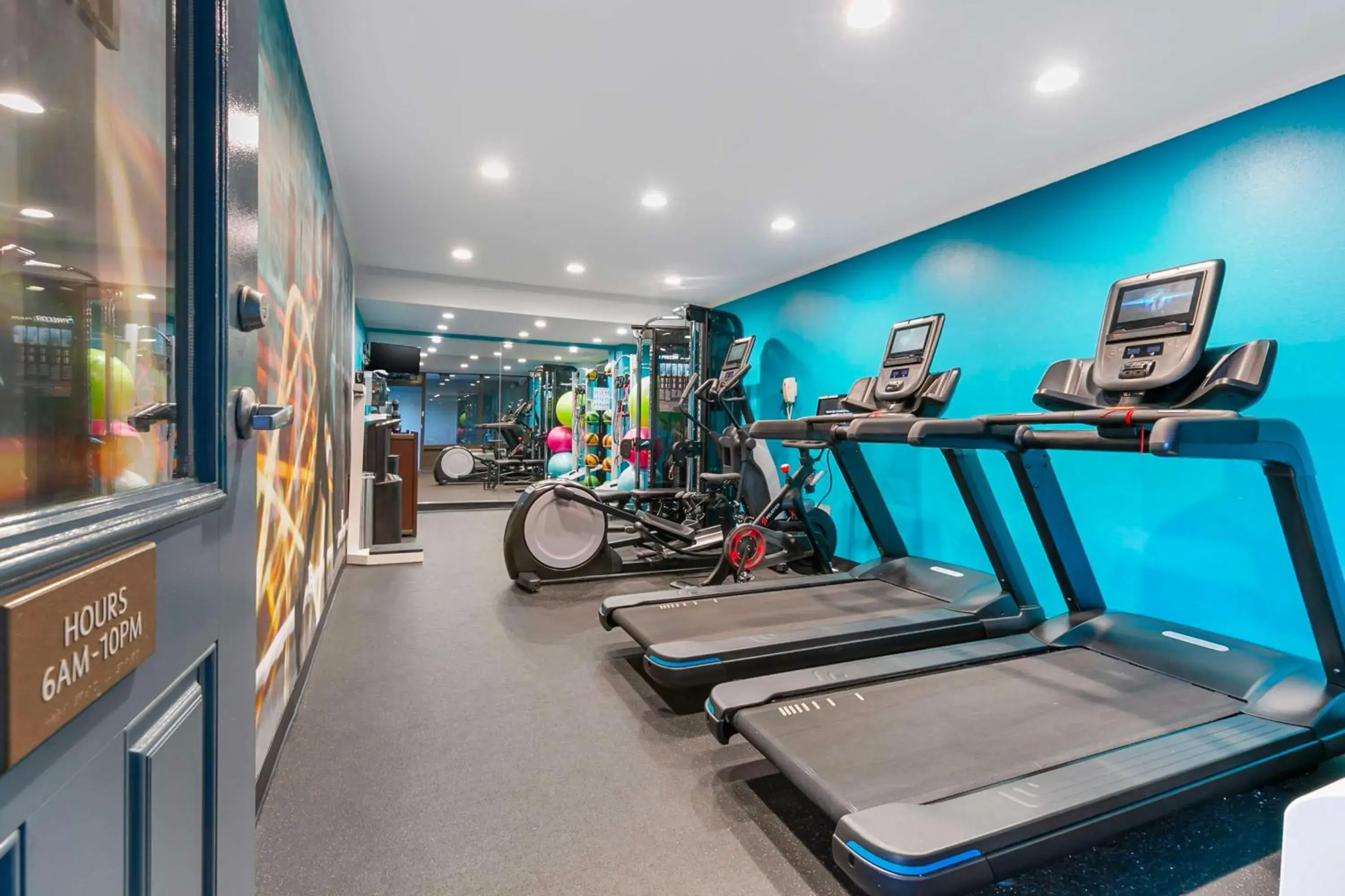 Fitness centre/facilities in Best Western Plus Westbank Fitness centre/facilities in Best Western Plus Westbank