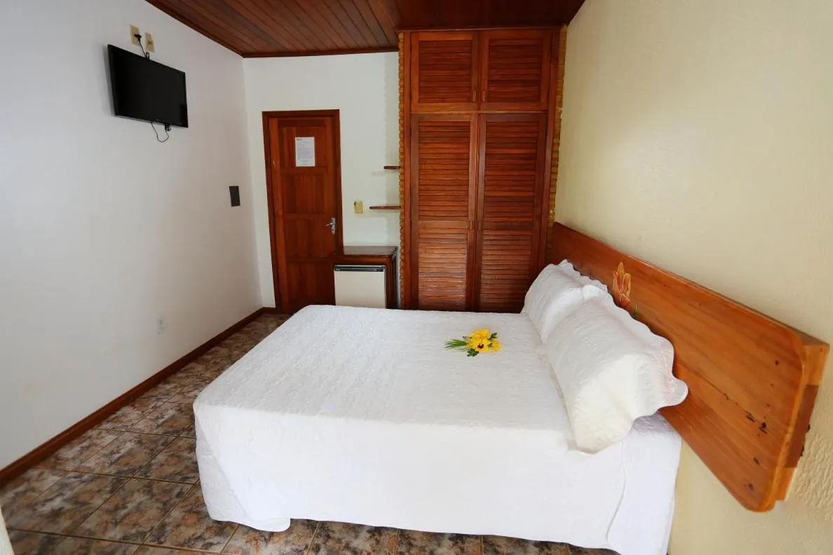 Photo of the whole room, Bed in Benko´s Praia Hotel