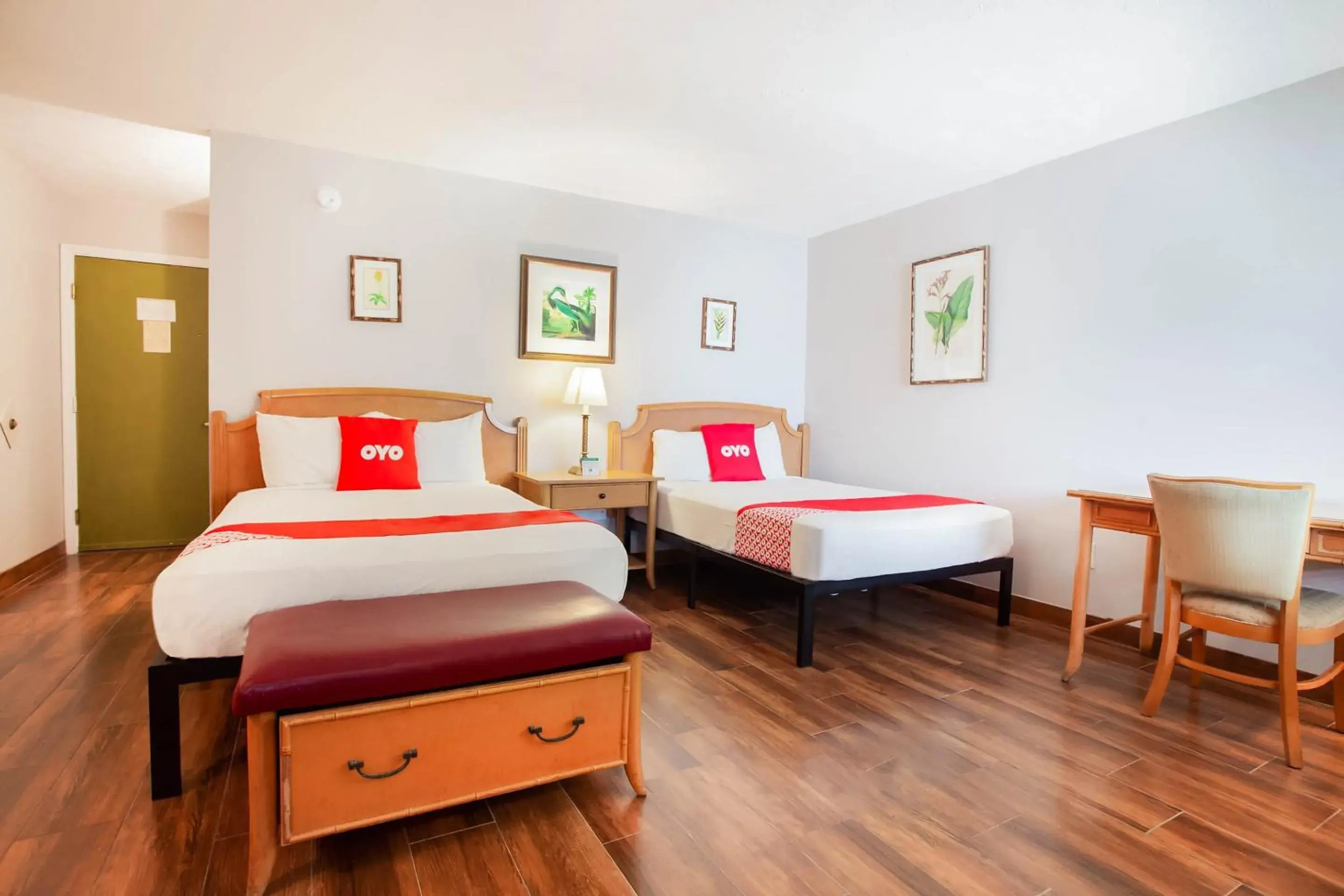 Queen Room with Two Queen Beds in OYO Waterfront Hotel- Cape Coral Fort Myers, FL Queen Room with Two Queen Beds in OYO Waterfront Hotel- Cape Coral Fort Myers, FL