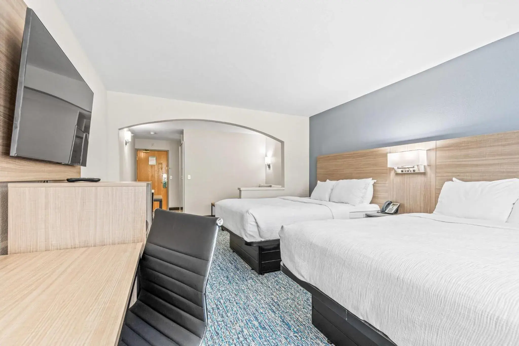 Bedroom, Bed in Quality Inn & Suites On The River Bedroom, Bed in Quality Inn & Suites On The River