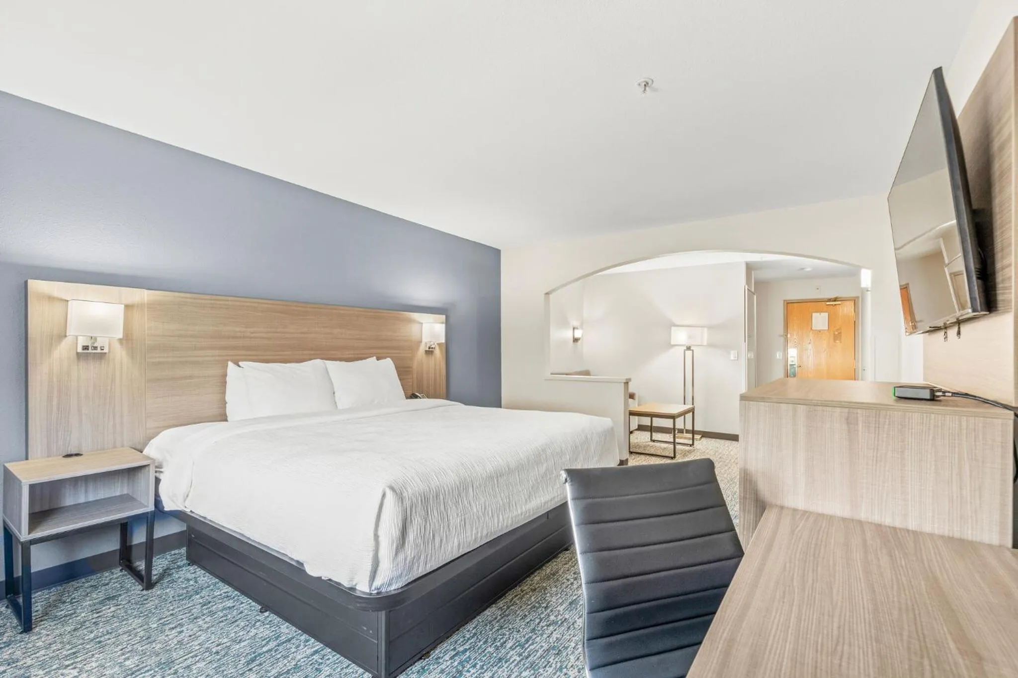 Bedroom, Bed in Quality Inn & Suites On The River