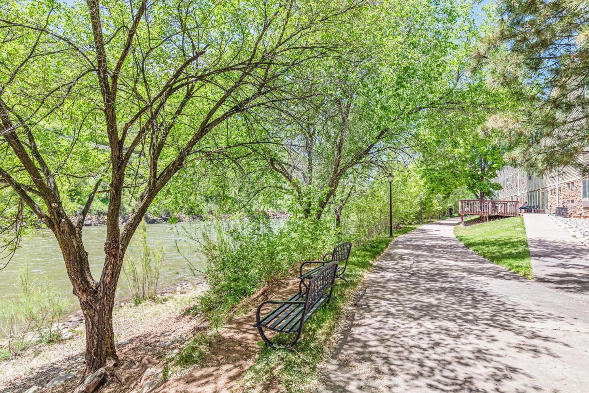 Spring in Quality Inn & Suites On The River