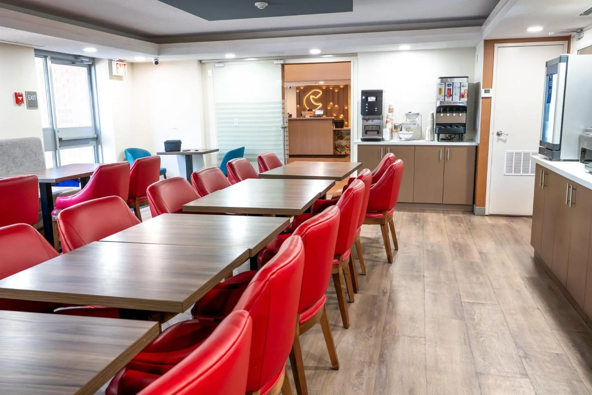 Buffet breakfast in Comfort Suites