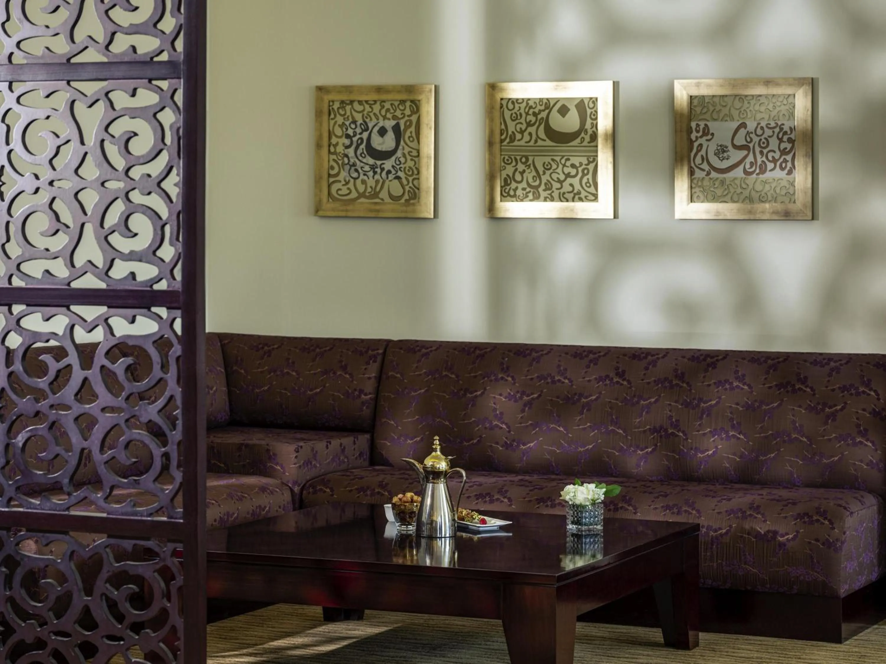 Bedroom in Anwar Al Madinah Mövenpick