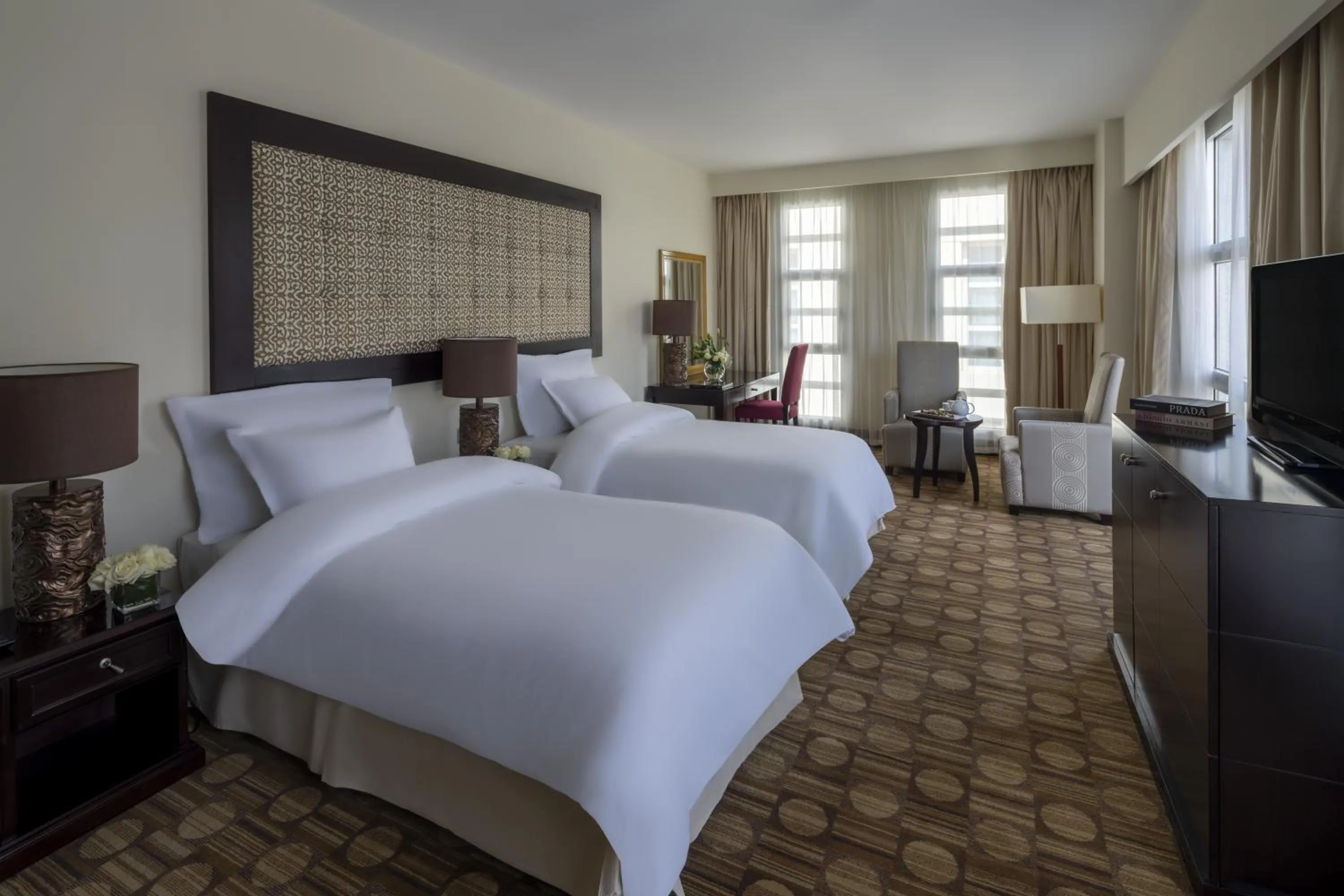 Bedroom, Bed in Anwar Al Madinah Mövenpick