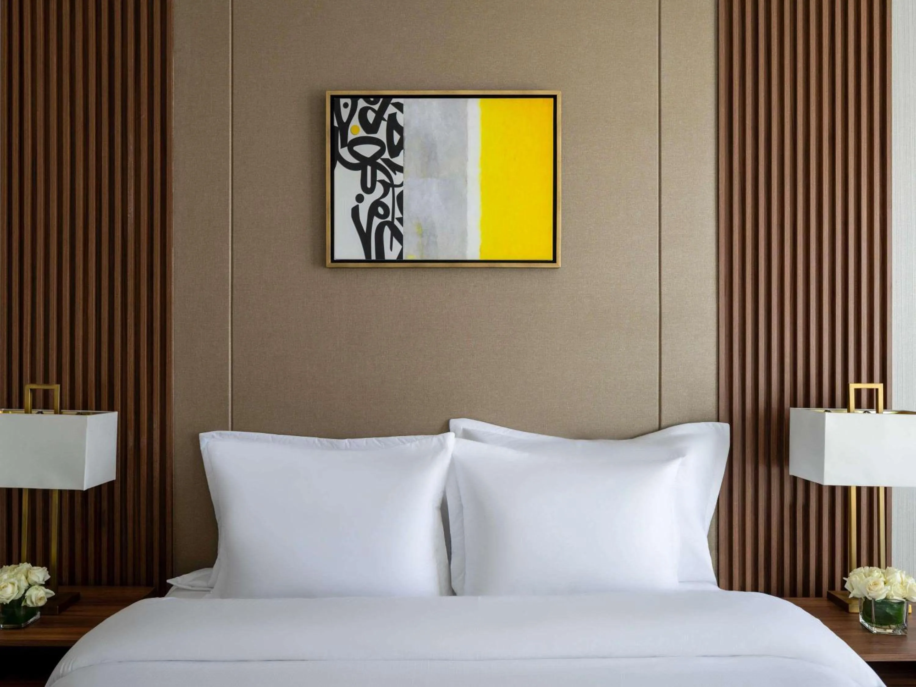 Bedroom, Bed in Anwar Al Madinah Mövenpick