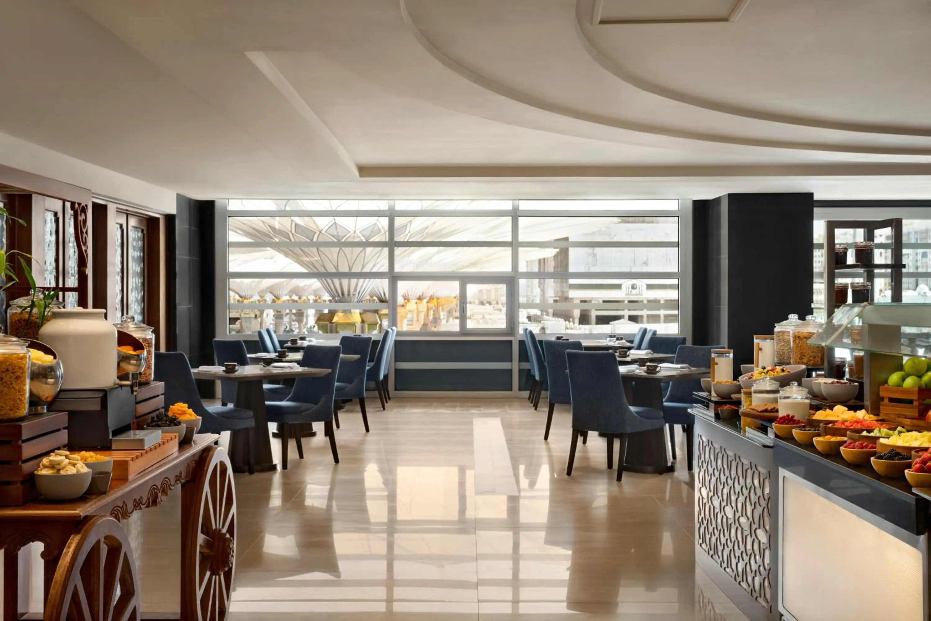 Restaurant/places to eat in Anwar Al Madinah Mövenpick