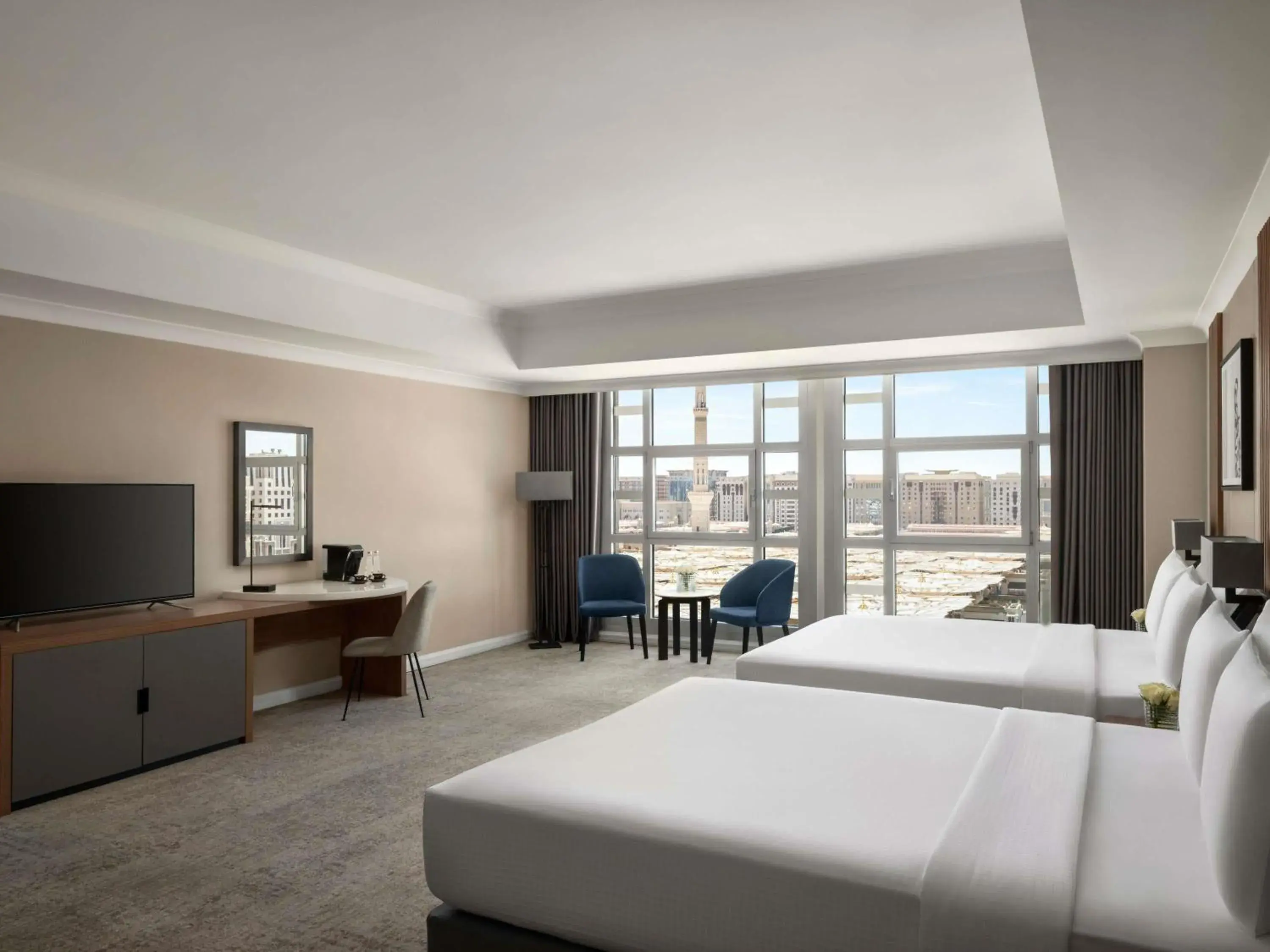 Bedroom, Bed in Anwar Al Madinah Mövenpick Bedroom, Bed in Anwar Al Madinah Mövenpick