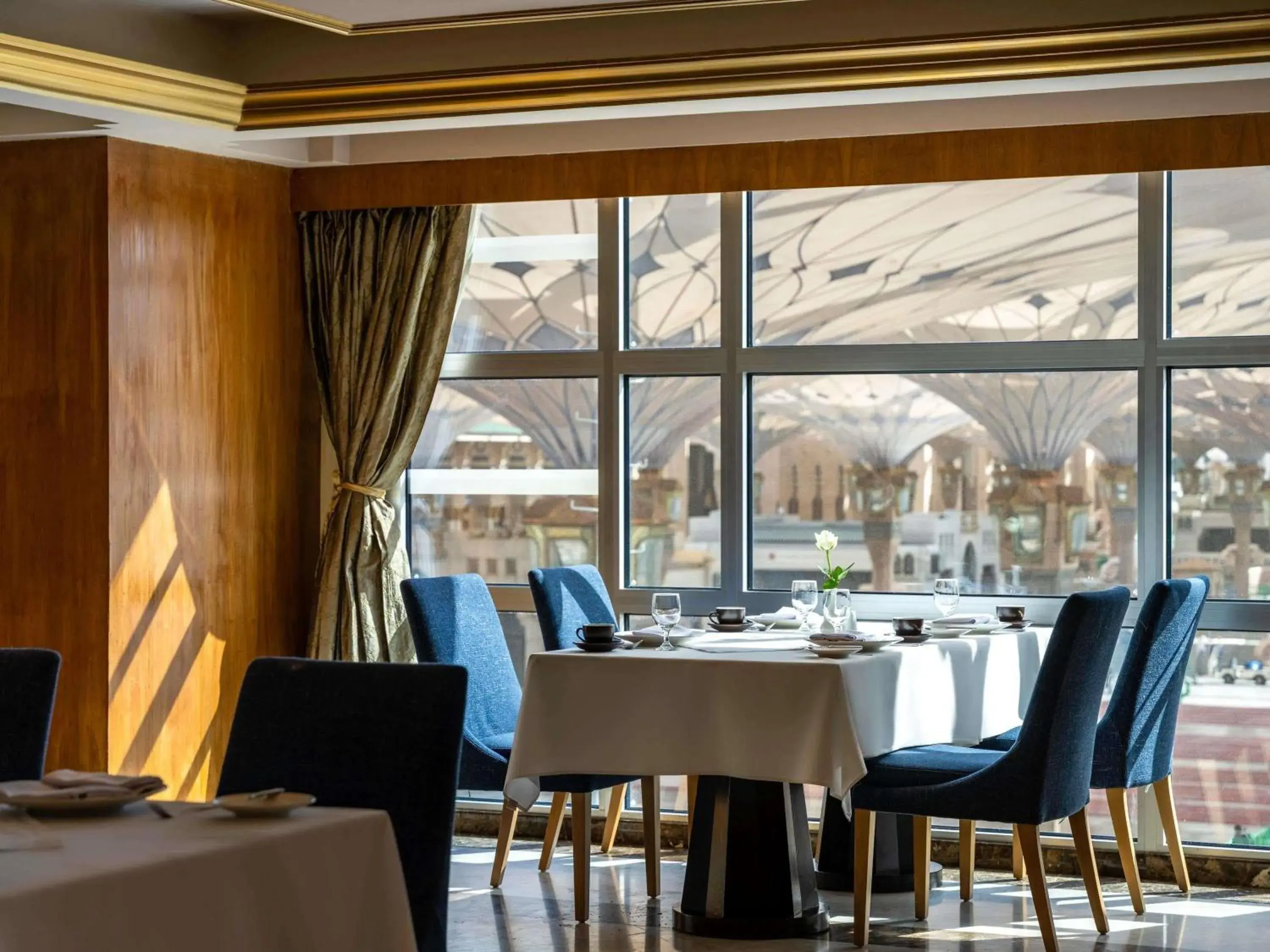 Restaurant/places to eat in Anwar Al Madinah Mövenpick Restaurant/places to eat in Anwar Al Madinah Mövenpick