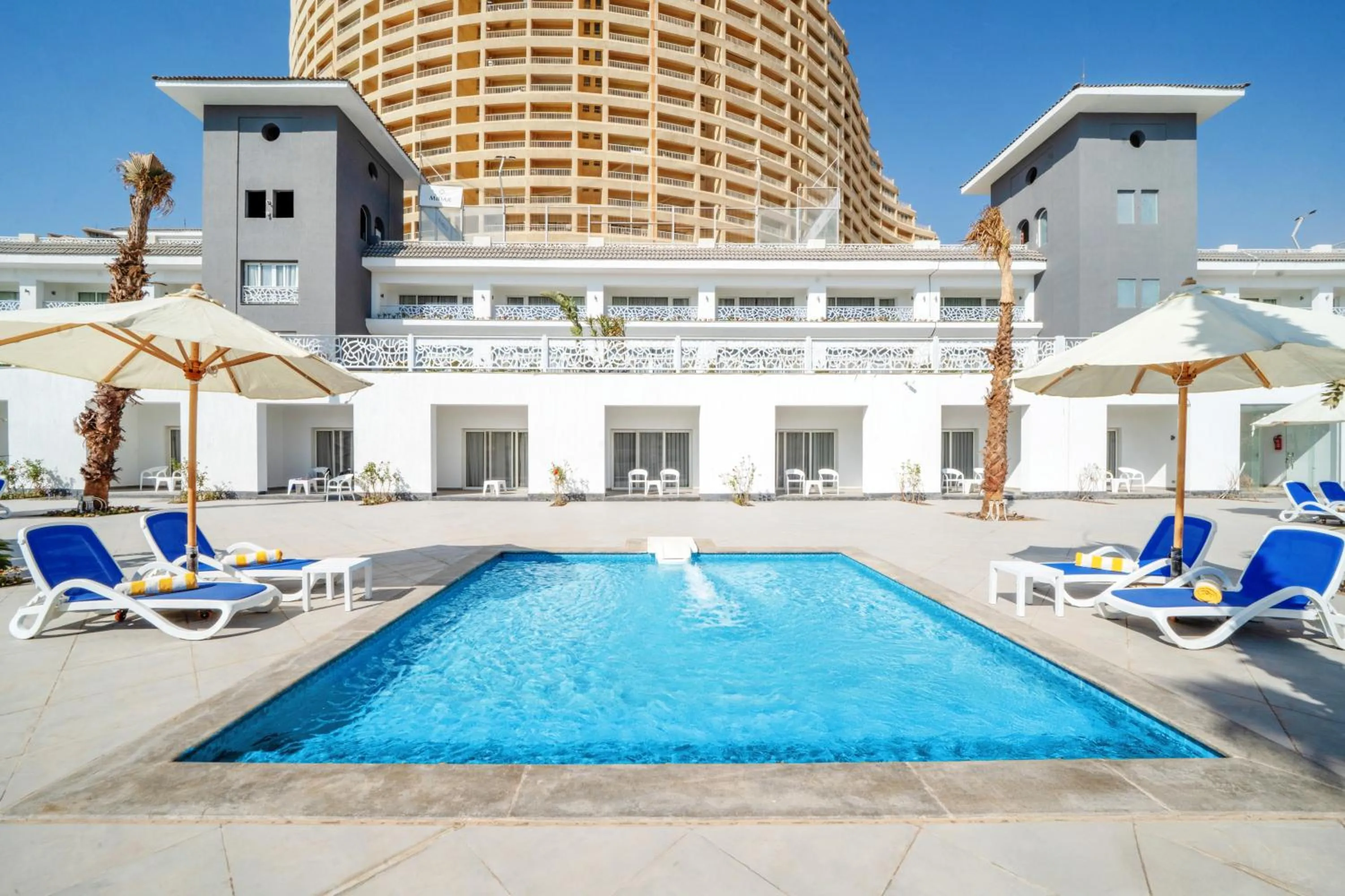 Swimming pool in Porto Sokhna Hotel & Spa