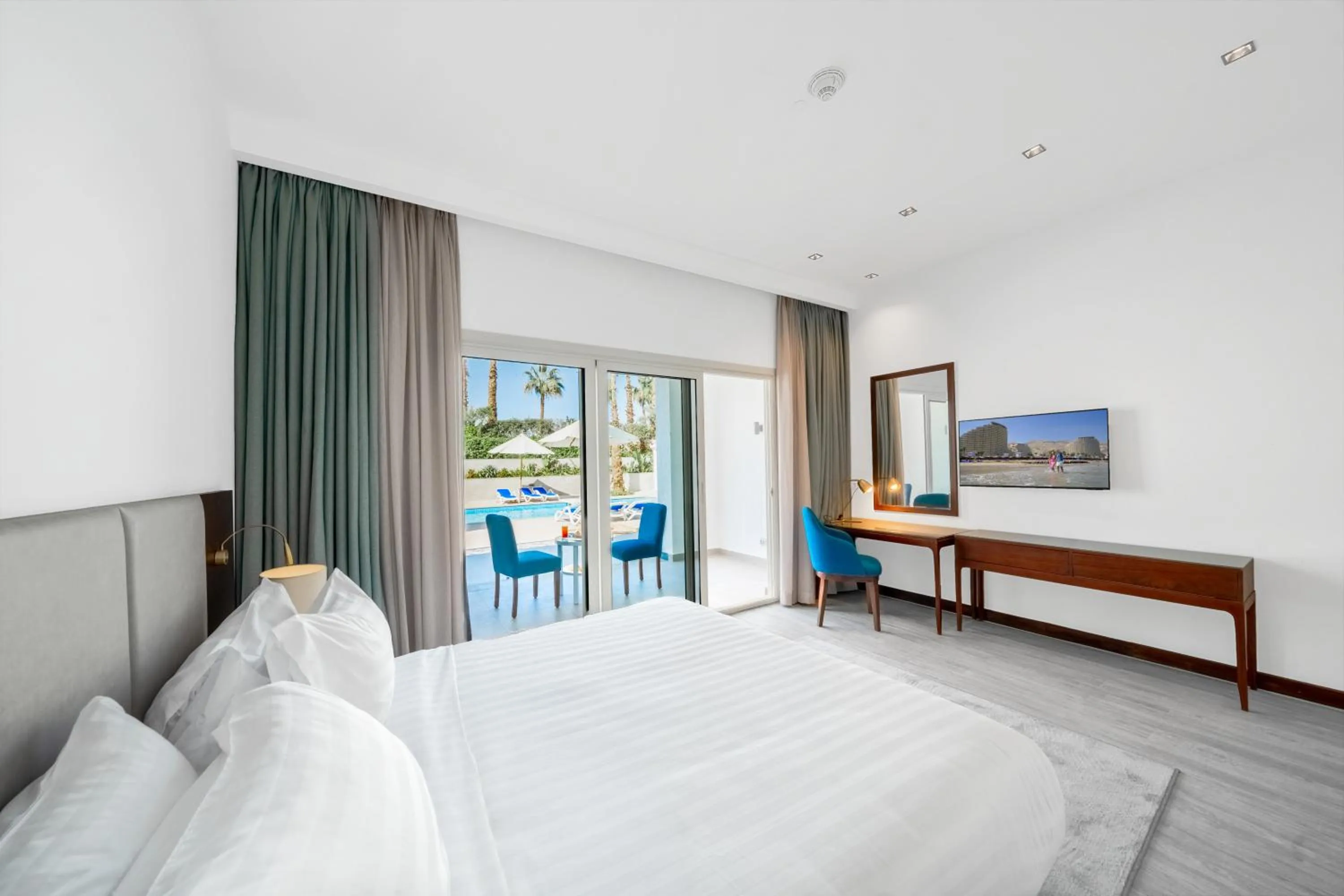 Bedroom, Bed in Porto Sokhna Hotel & Spa