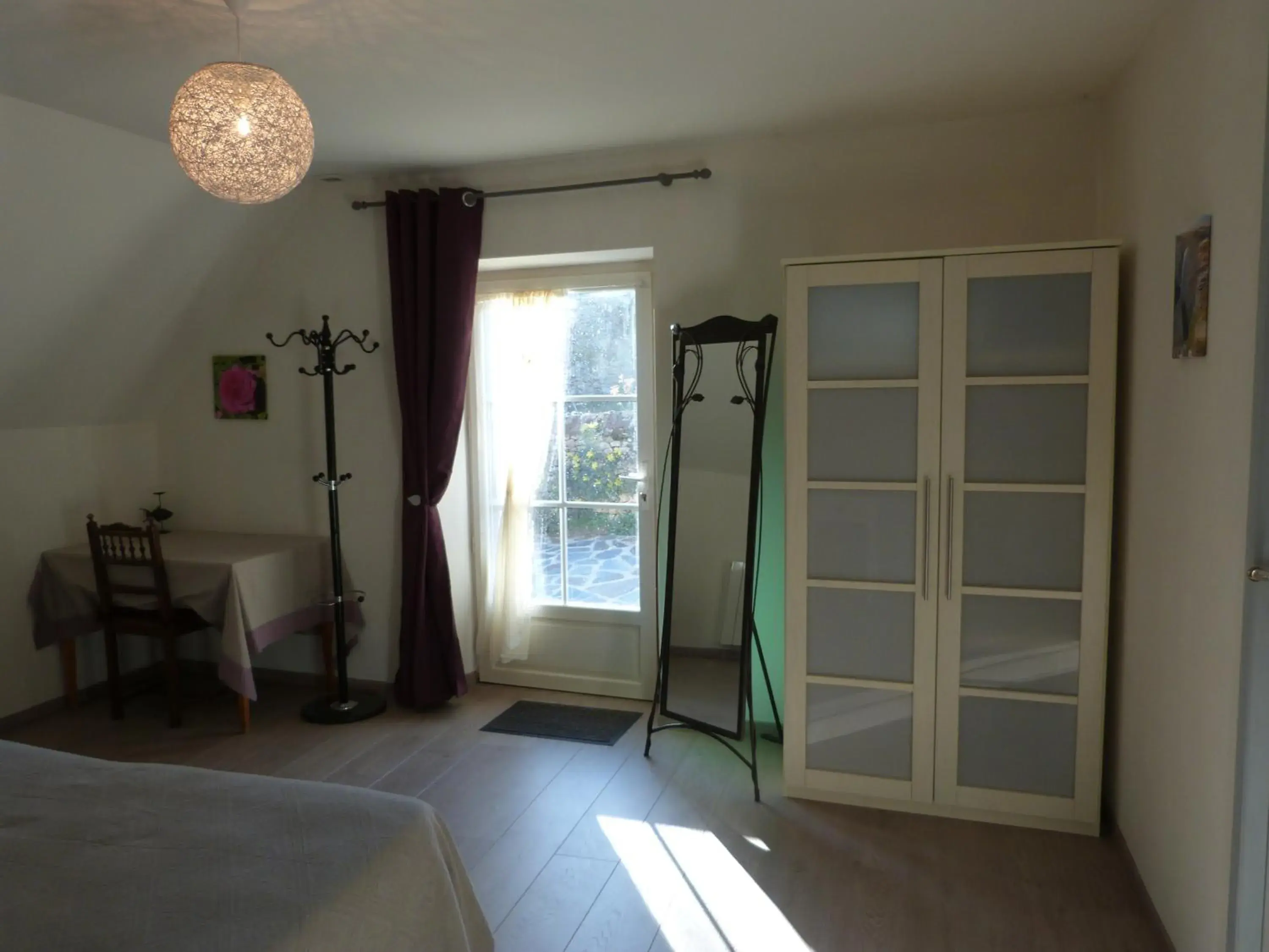 Double or Twin Room - single occupancy in La Reine des prés Chambres d'Hôtes Double or Twin Room - single occupancy in La Reine des prés Chambres d'Hôtes