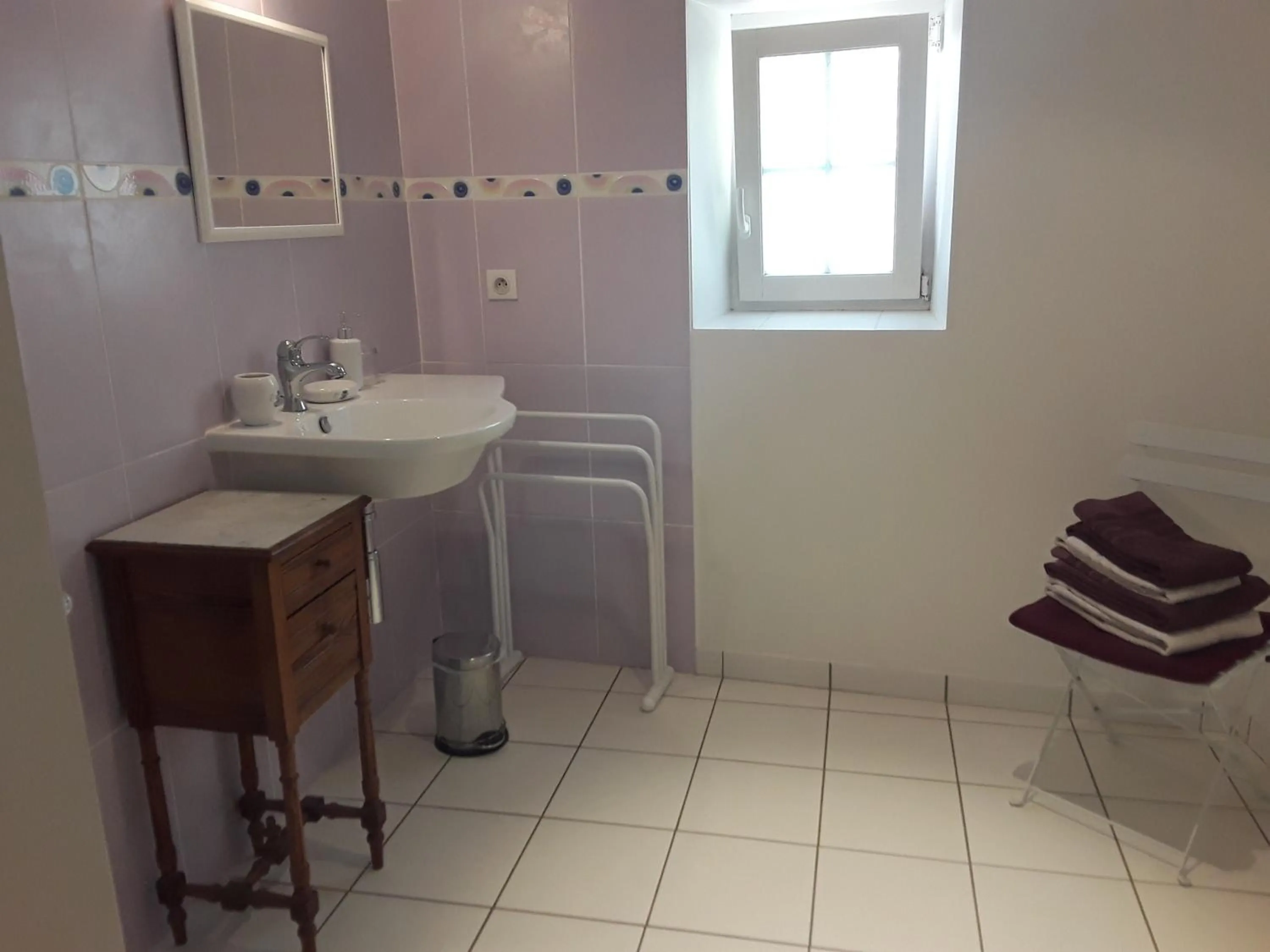 Bathroom in La Reine des prés Chambres d'Hôtes